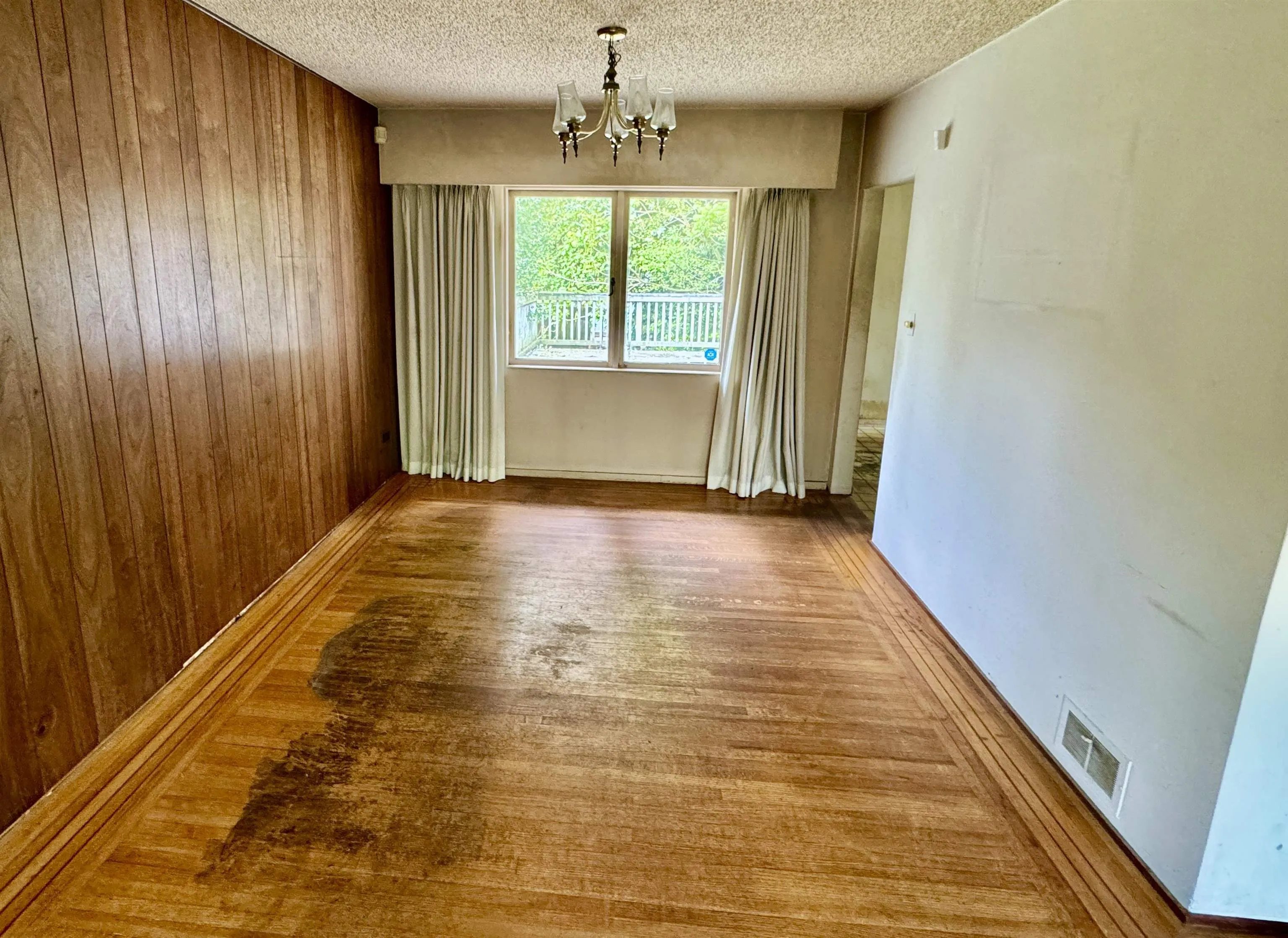 515 W 24th Street