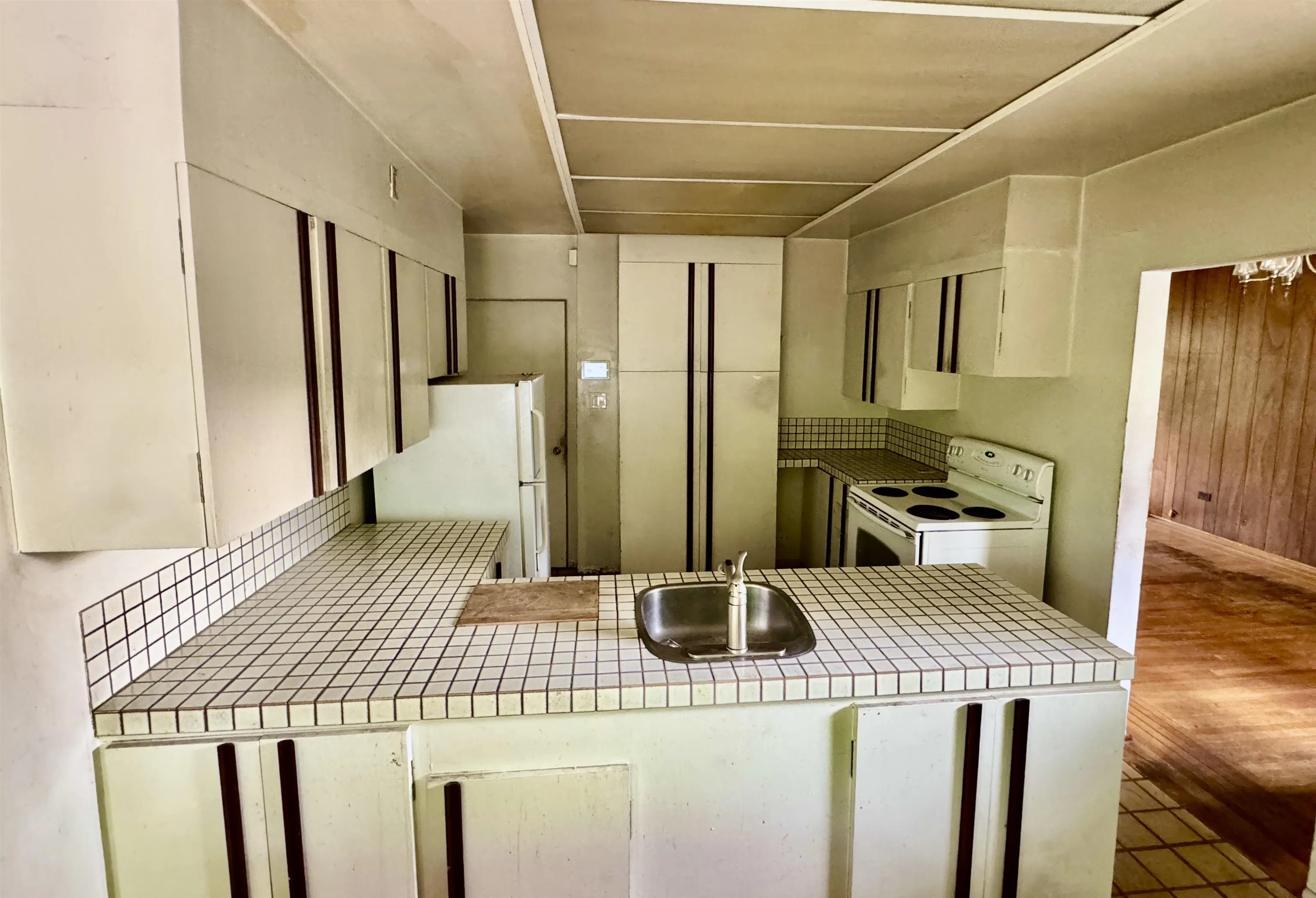 515 W 24th Street