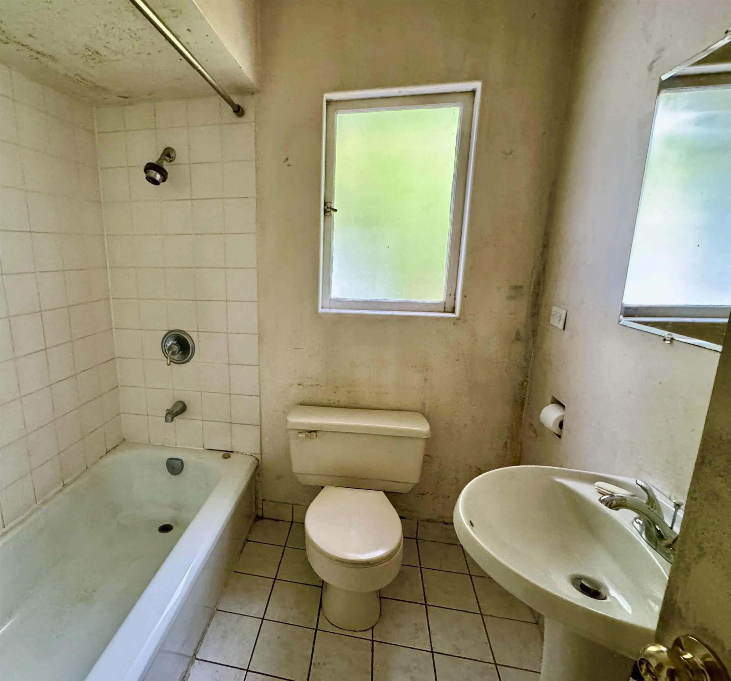 515 W 24th Street
