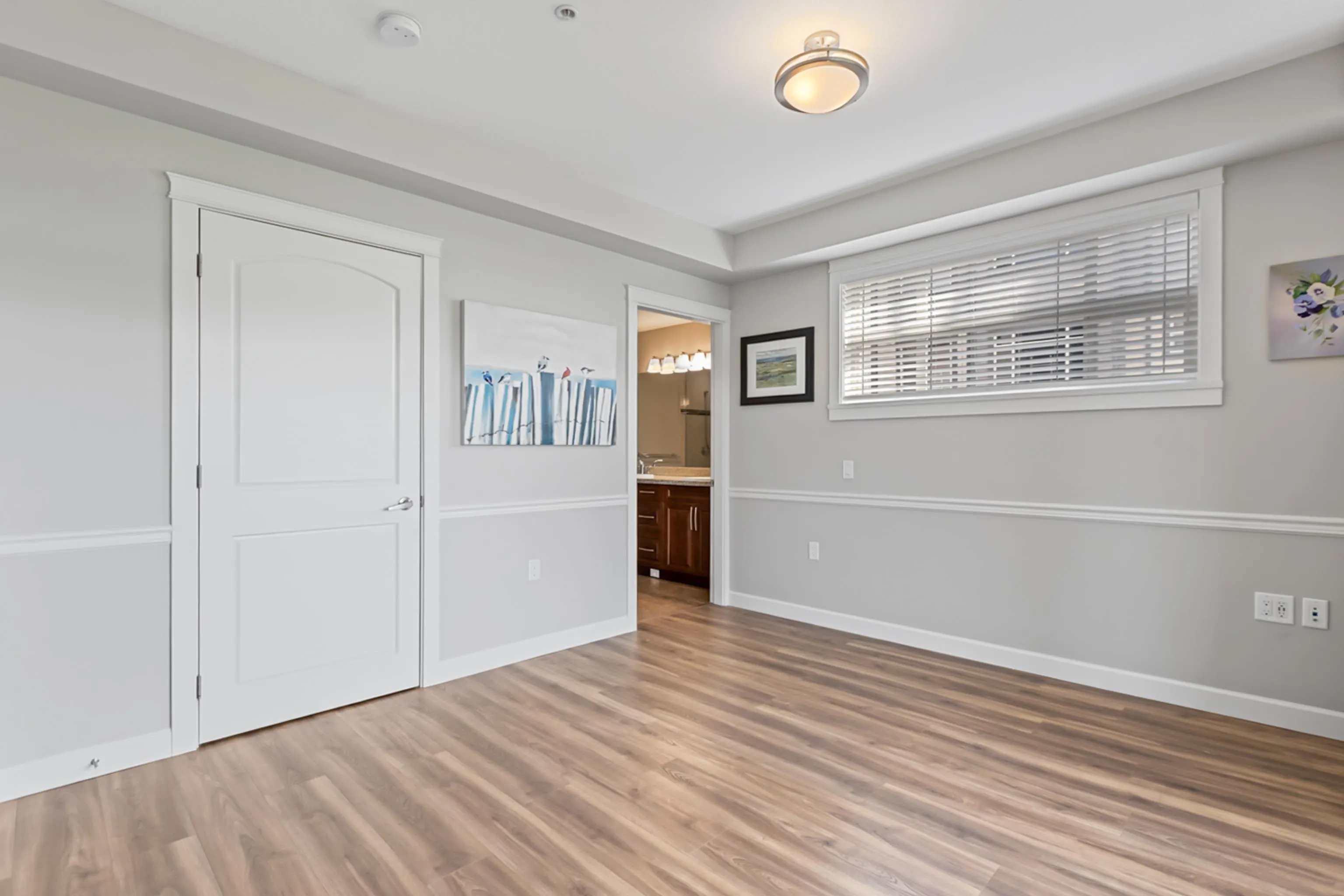 527A 8157 207 Street