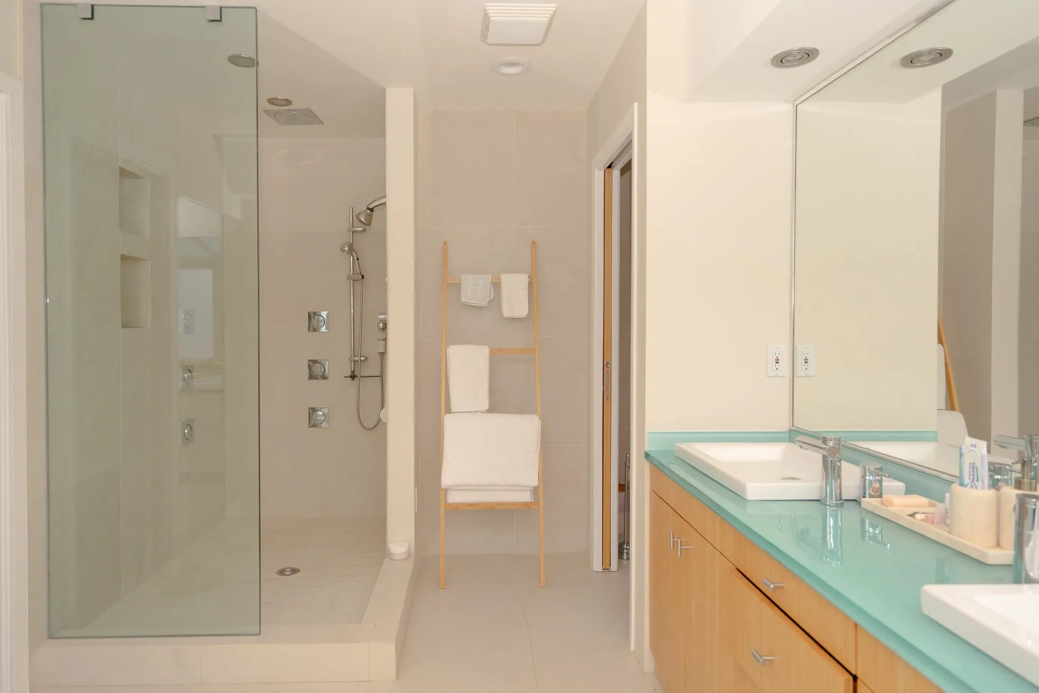 1526 Chippendale Court