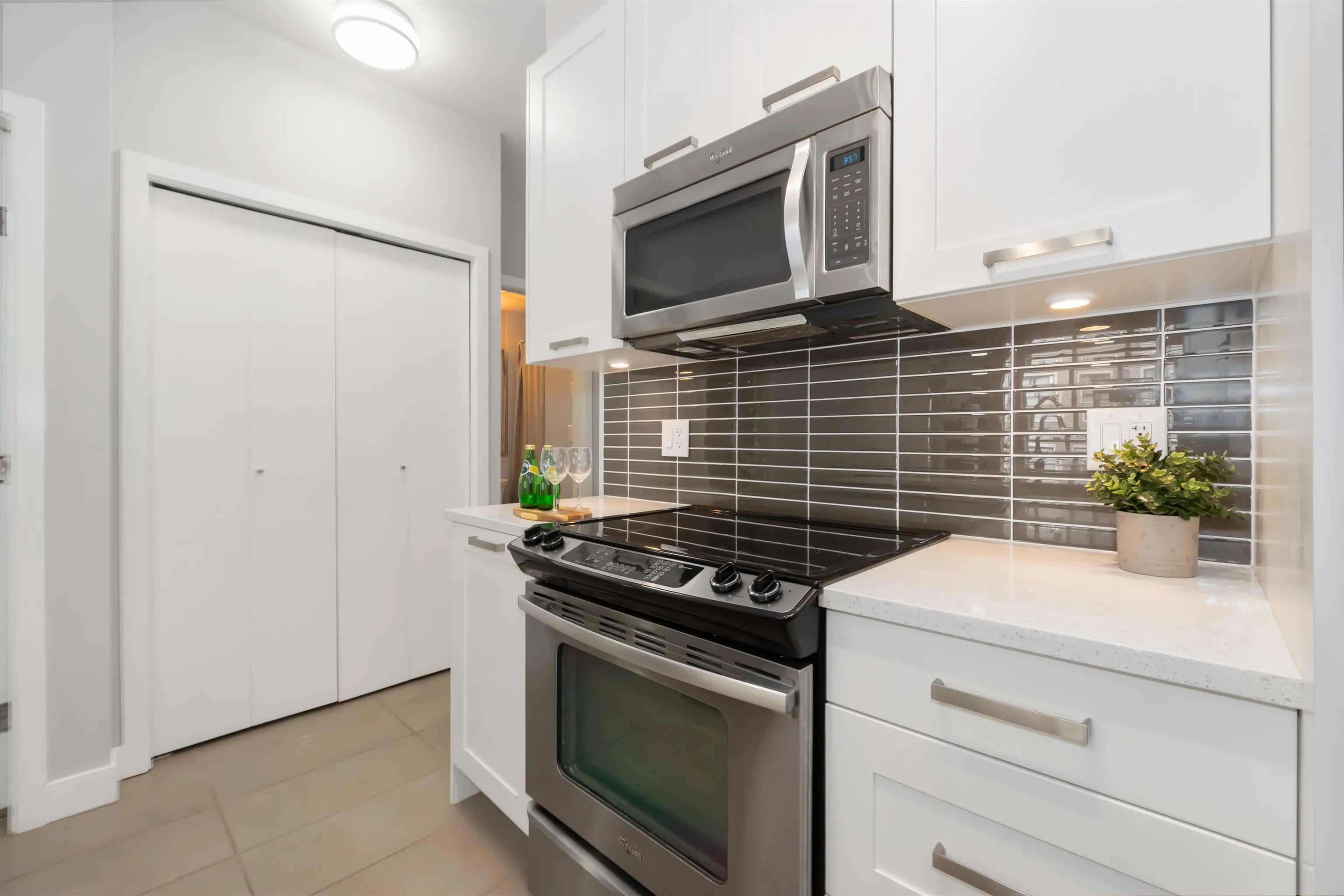 208 10455 154 Street