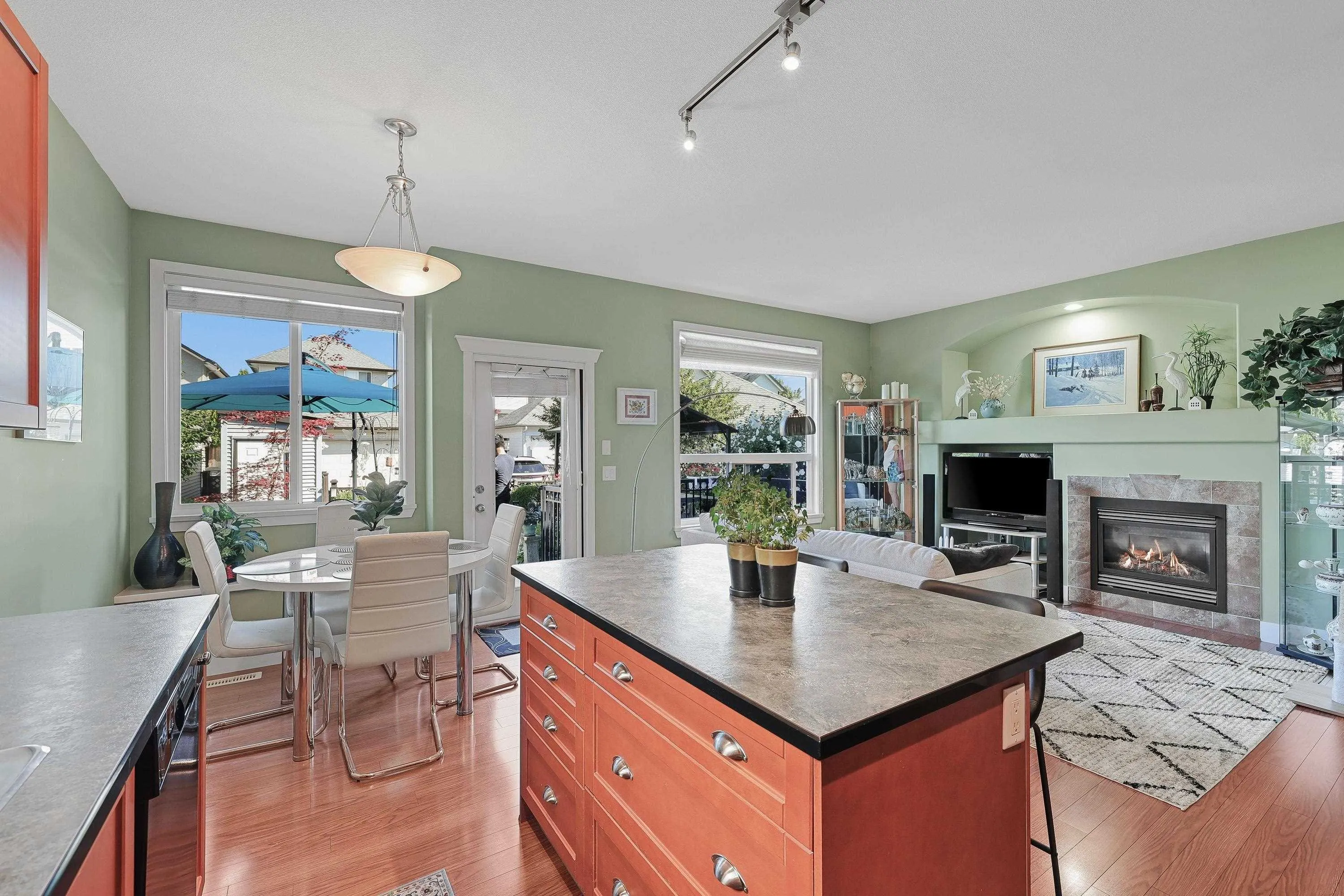 19081 69th Avenue