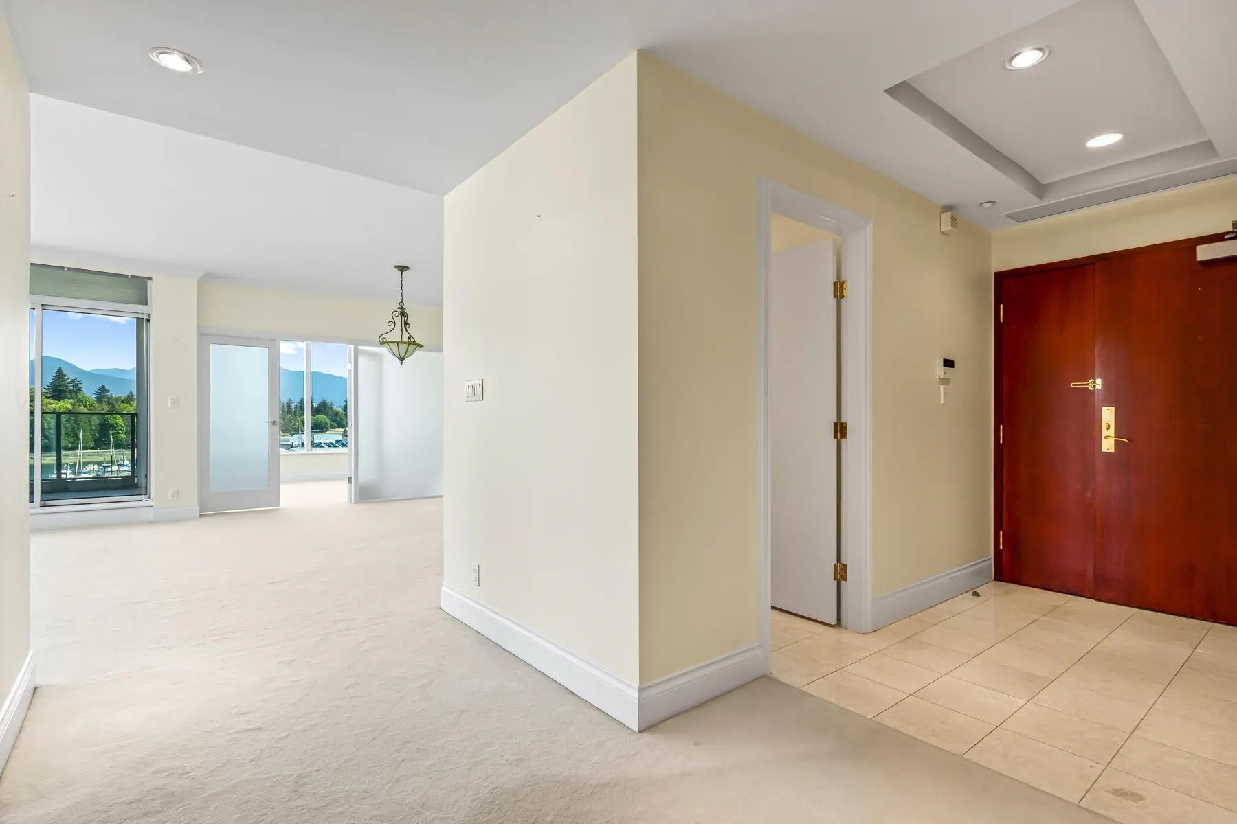 602 1777 Bayshore Drive