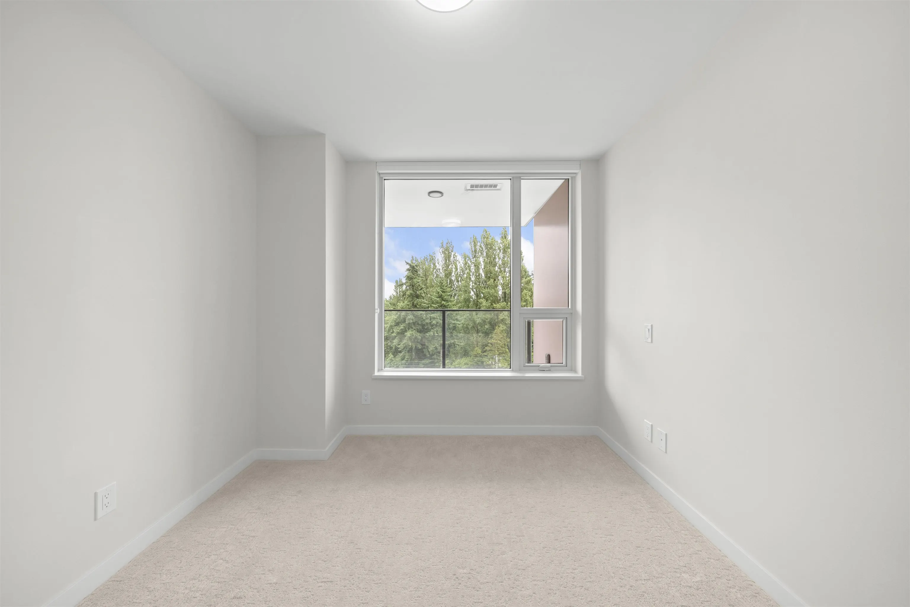 815 3699 Sexsmith Road