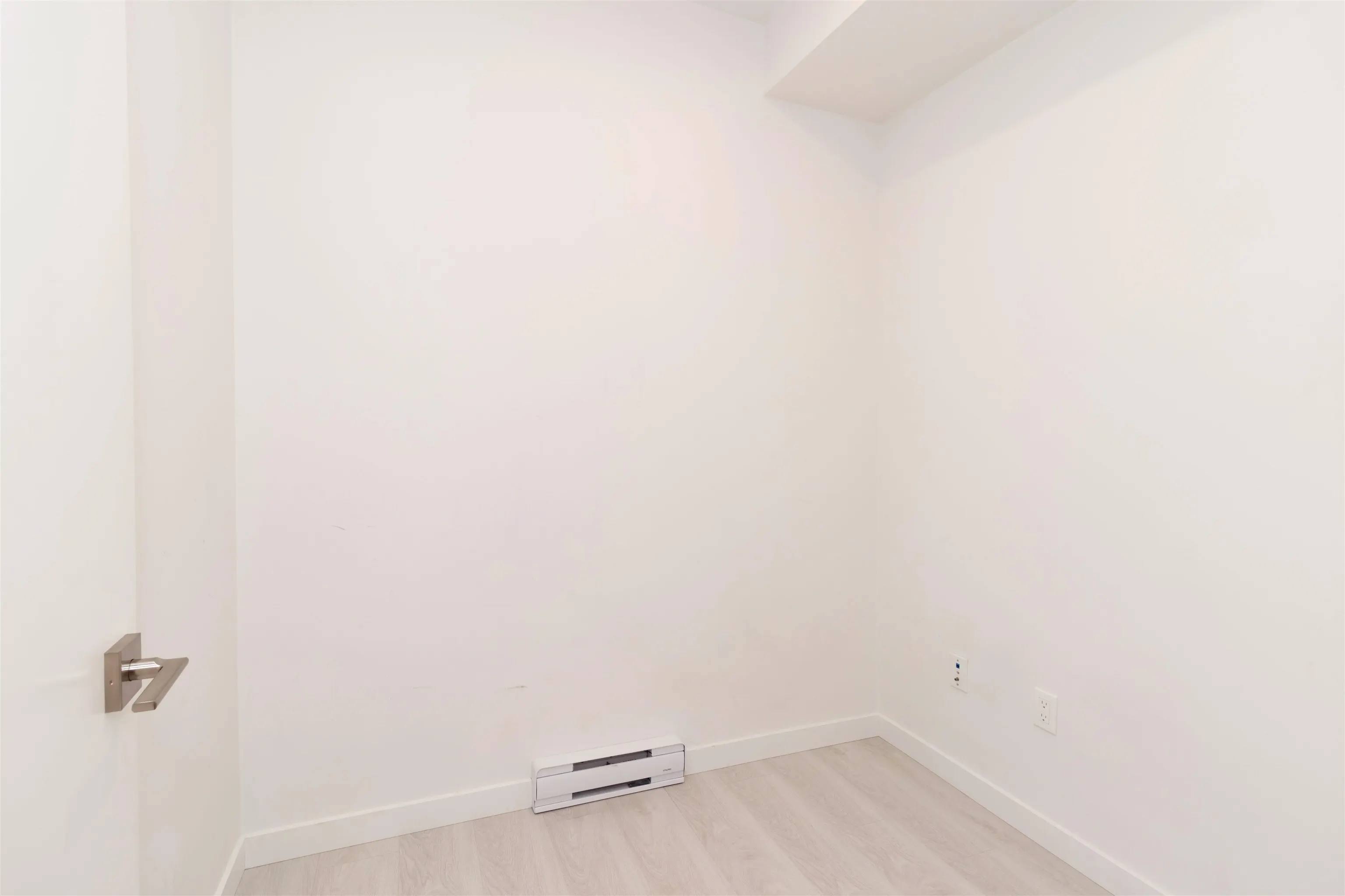 201 13838 108 Avenue