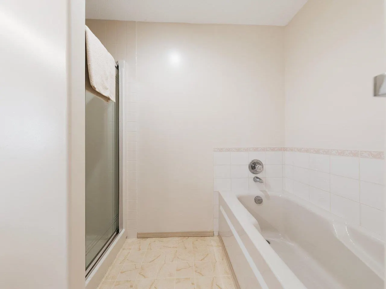 190 20391 96 Avenue