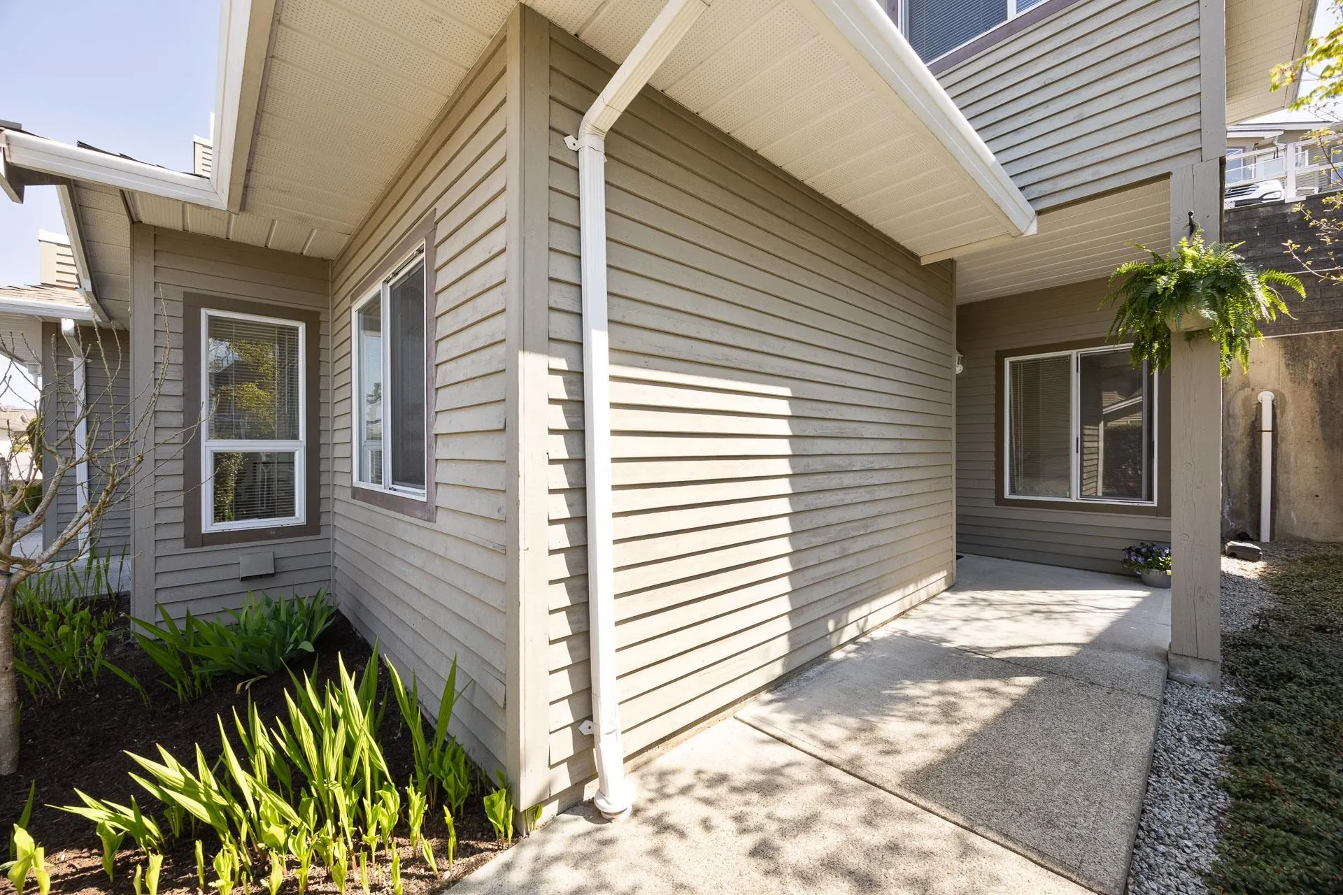 1122 O'flaherty Gate