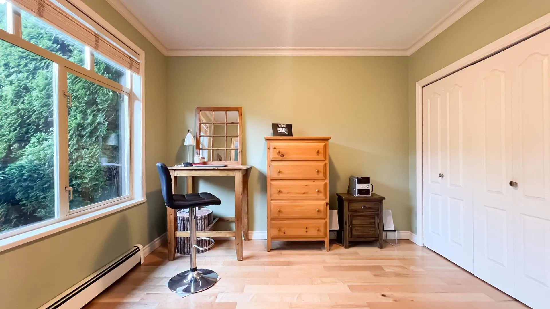 2352 Marine Drive