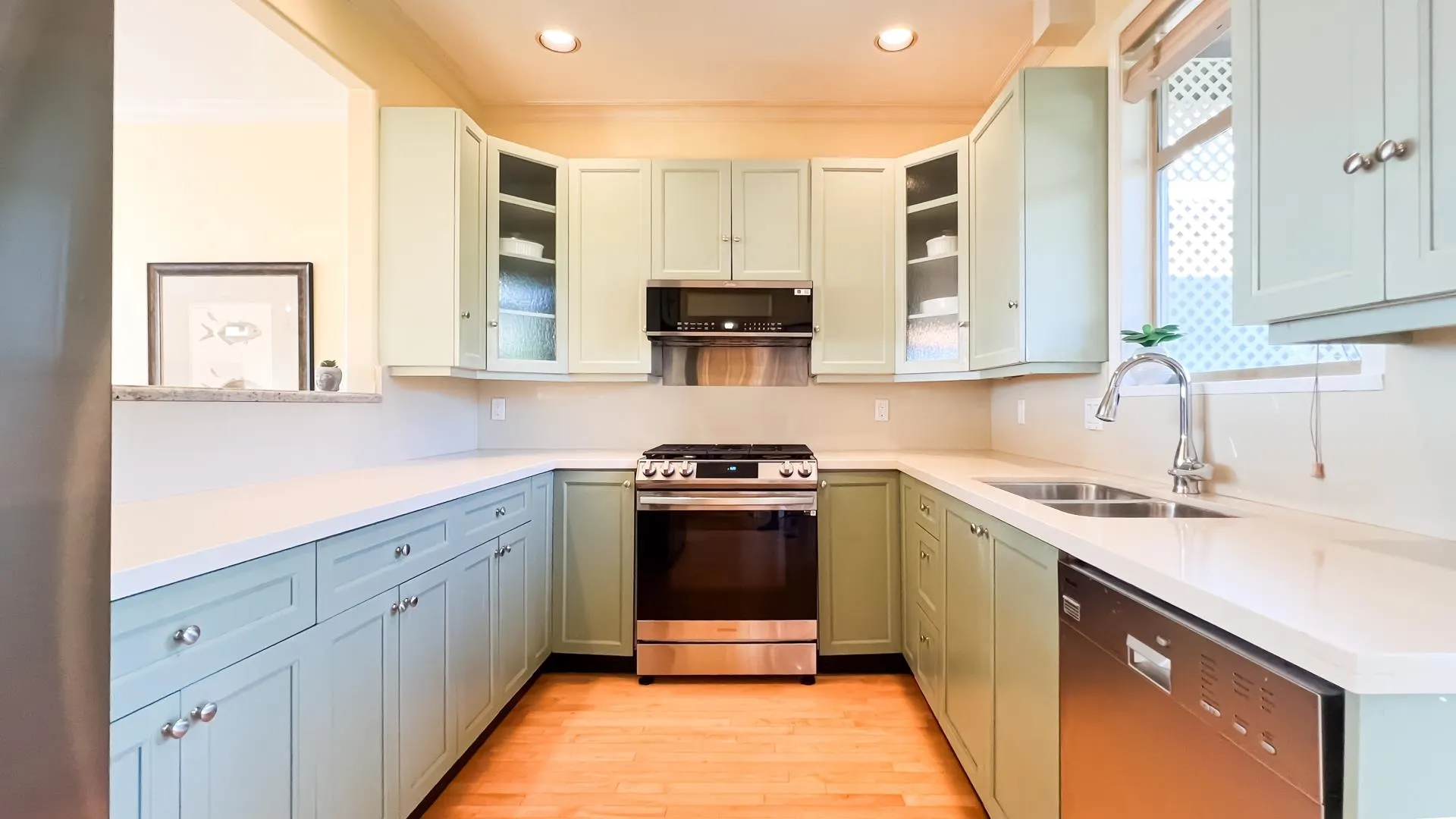 2352 Marine Drive