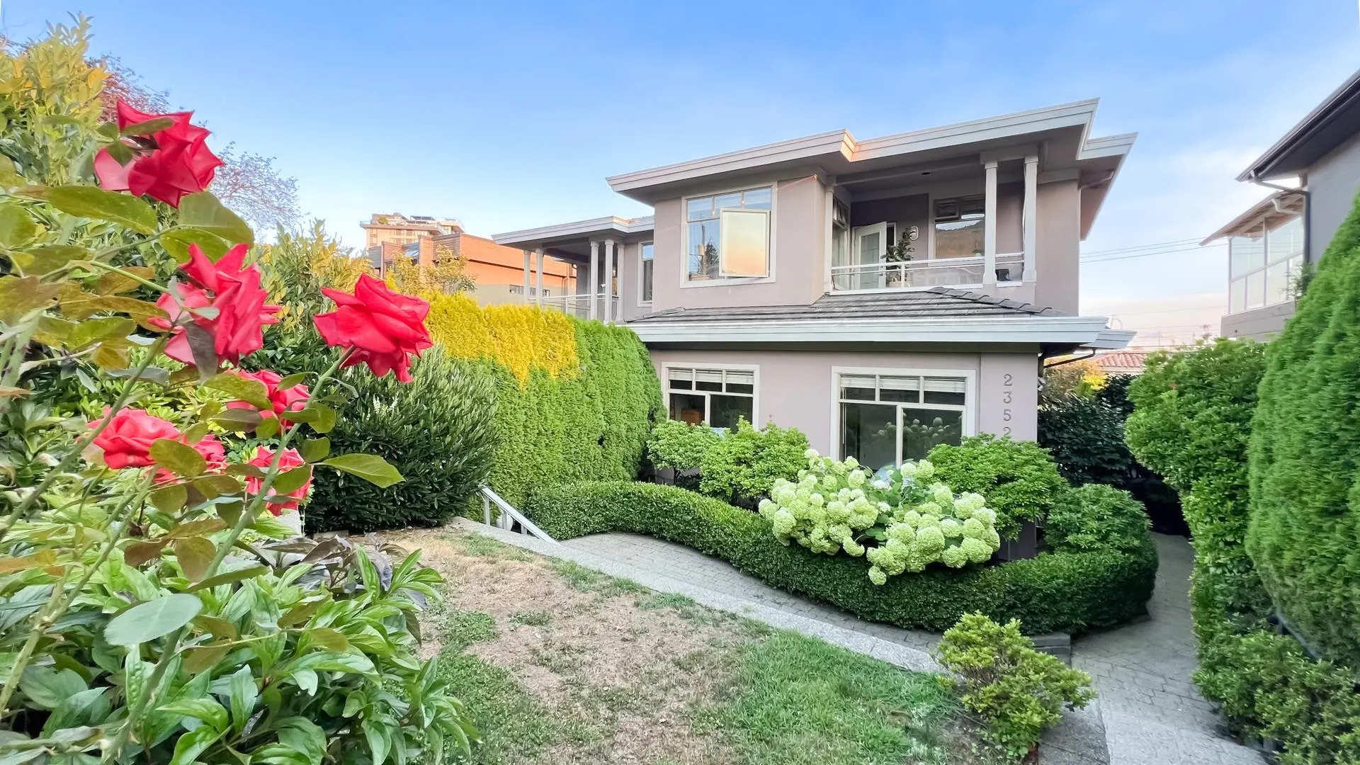 2352 Marine Drive