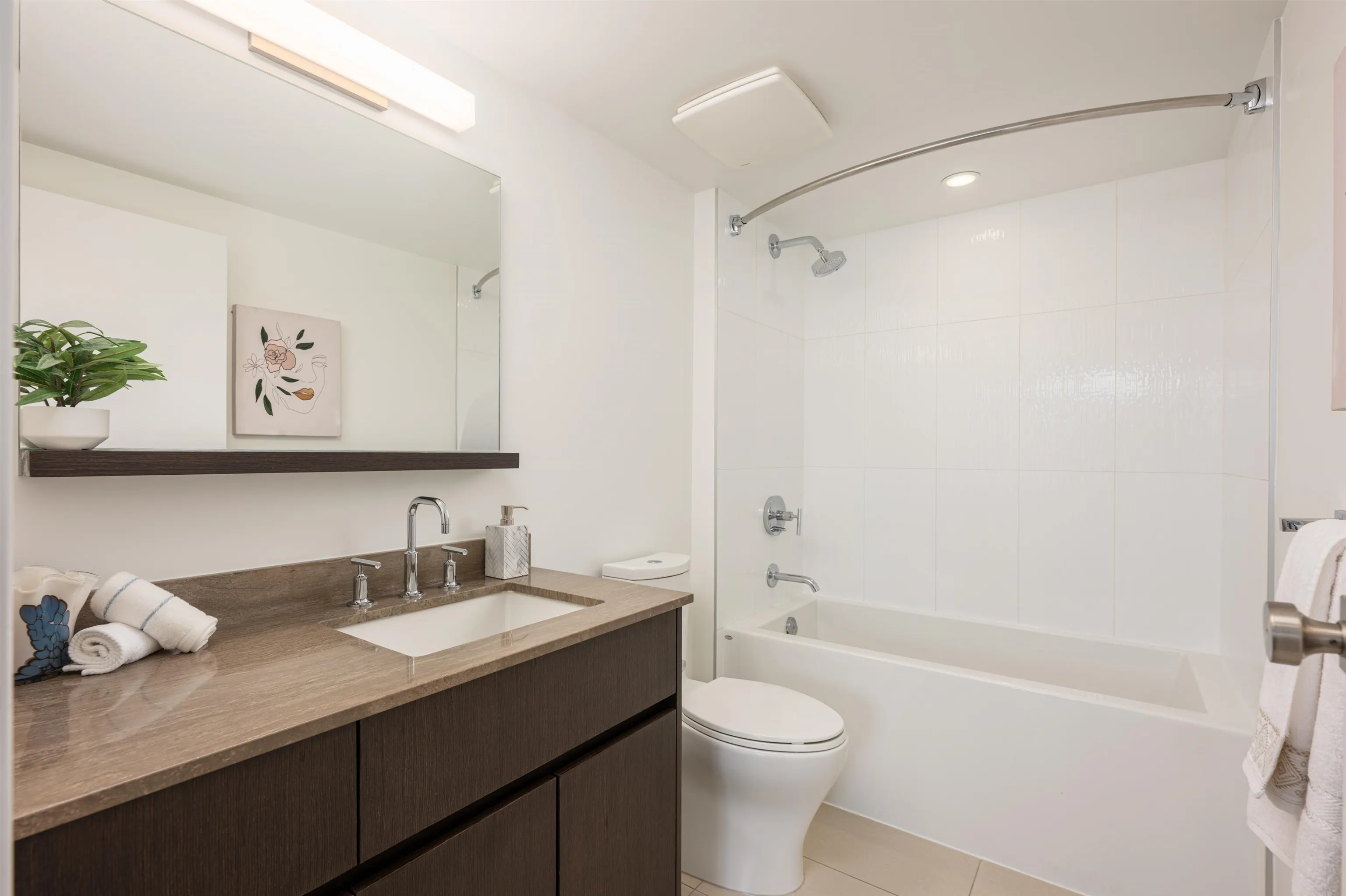 1803 7988 Ackroyd Road