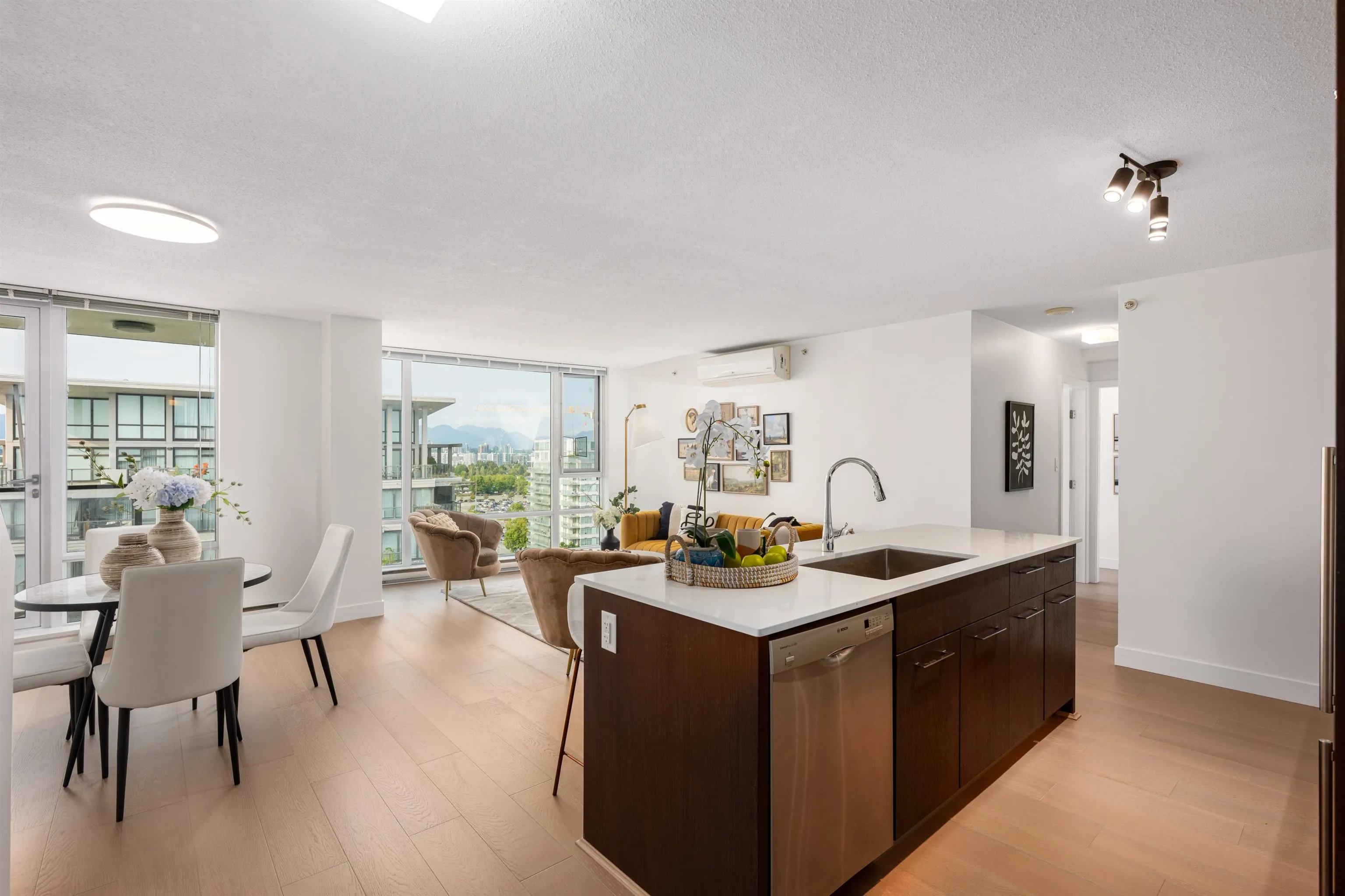 1803 7988 Ackroyd Road