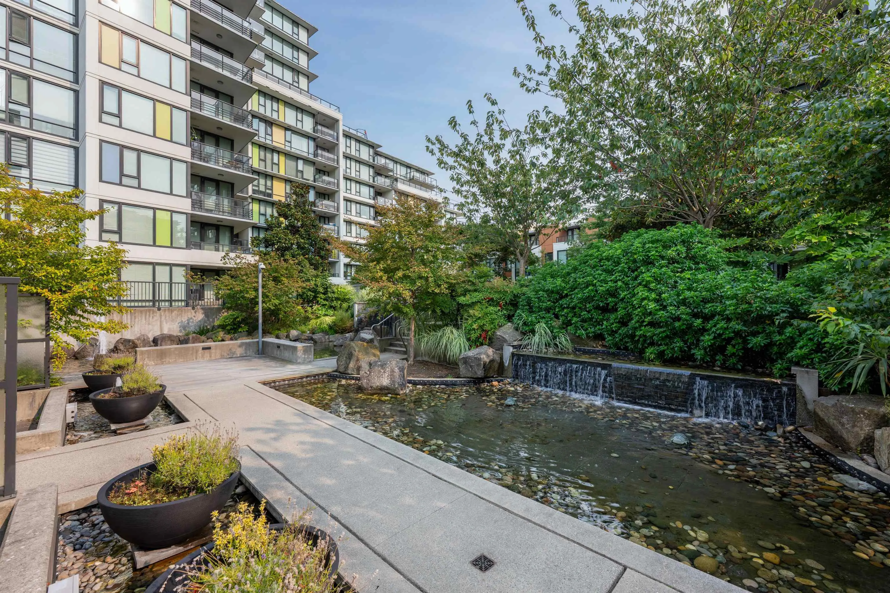 1803 7988 Ackroyd Road