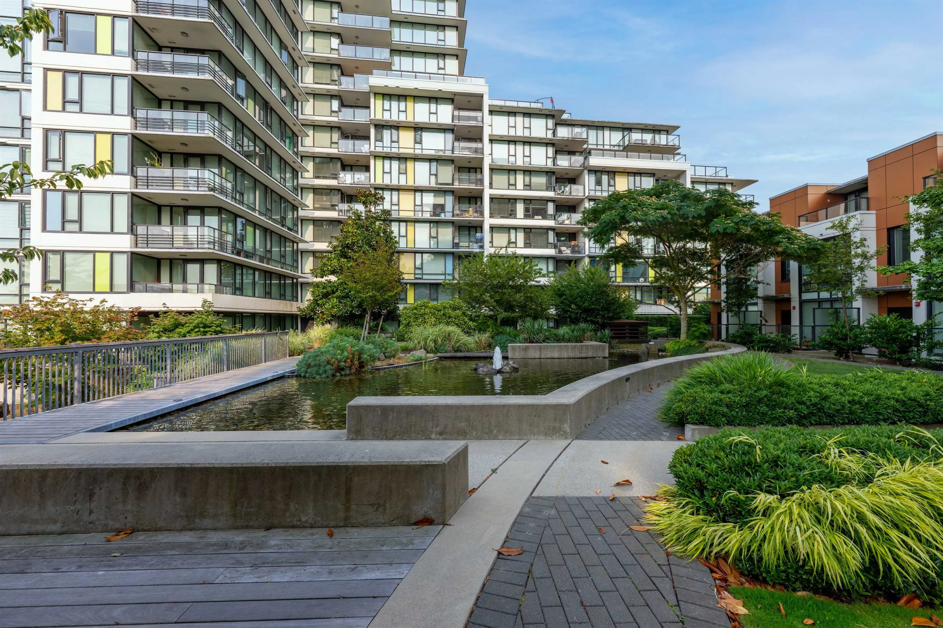 1803 7988 Ackroyd Road