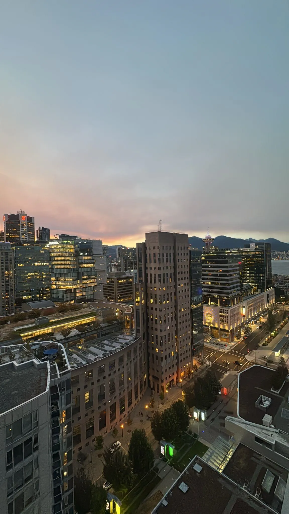 3301 233 Robson Street