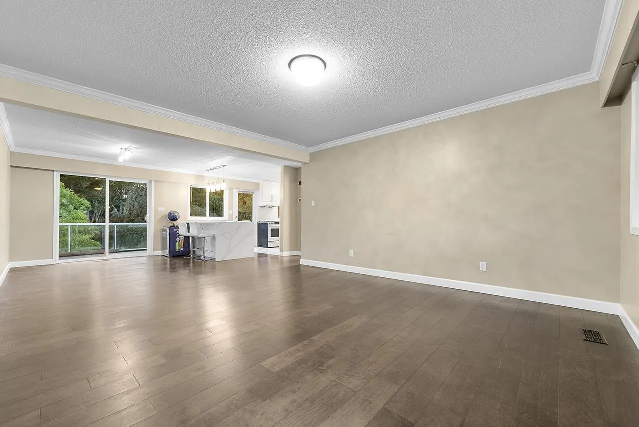 9248 General Currie Road
