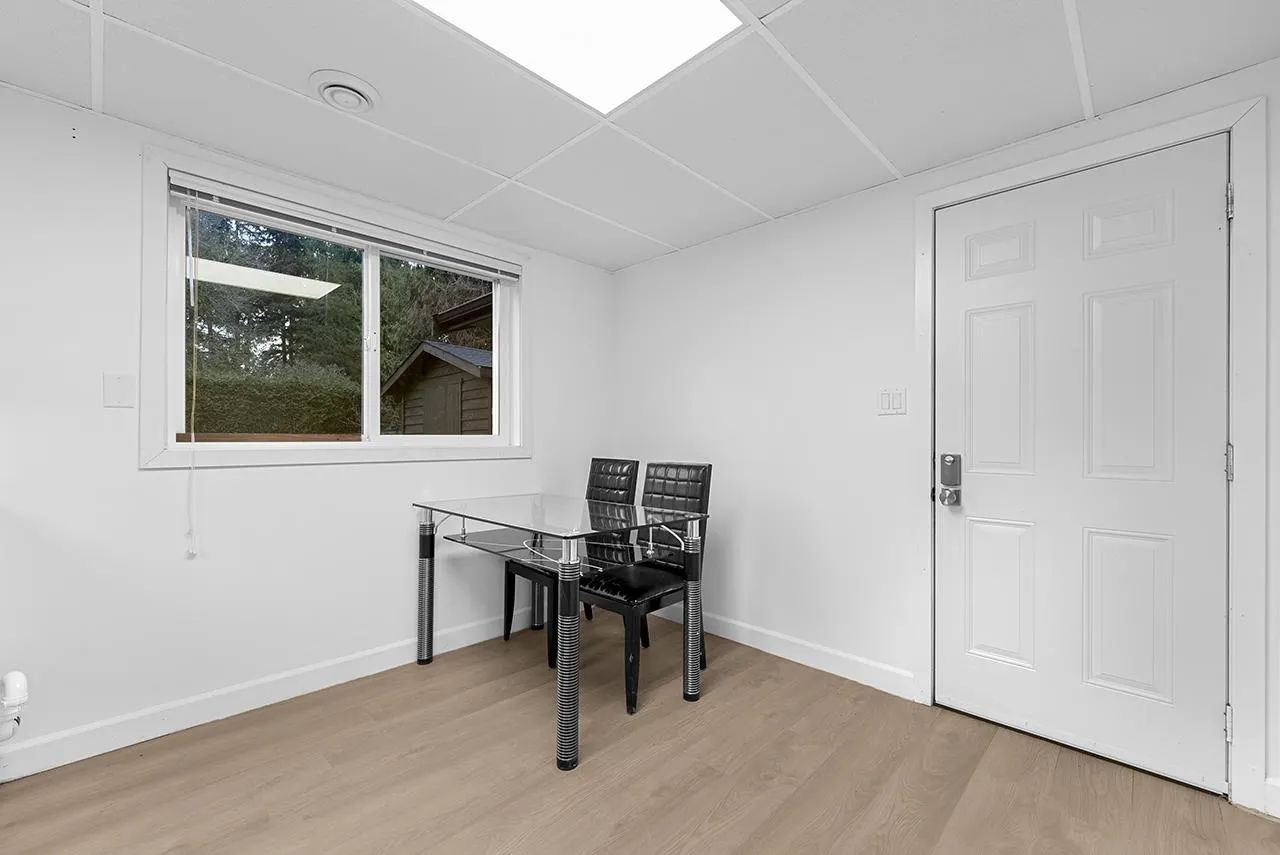 9248 General Currie Road