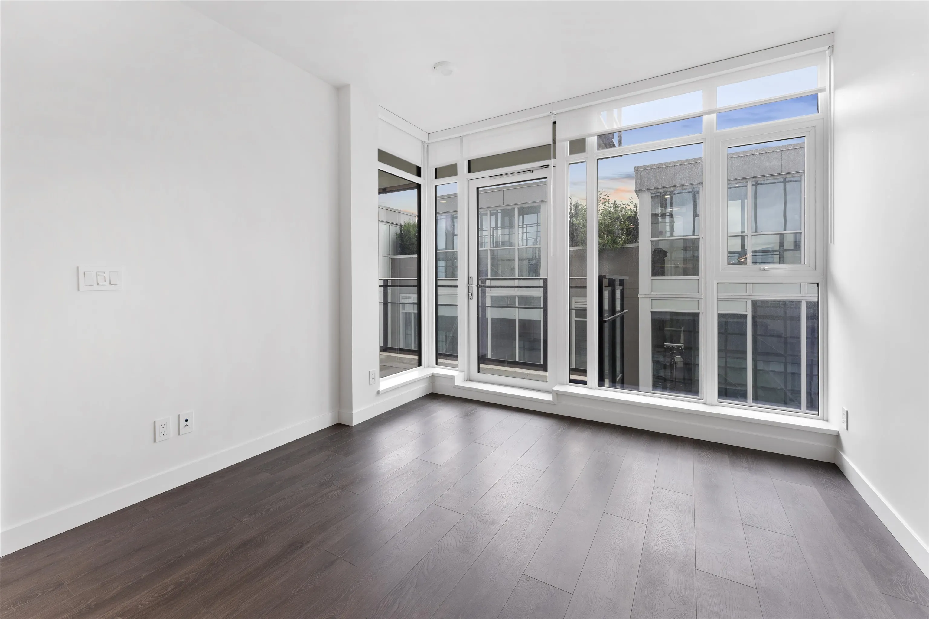 501 1045 Austin Avenue