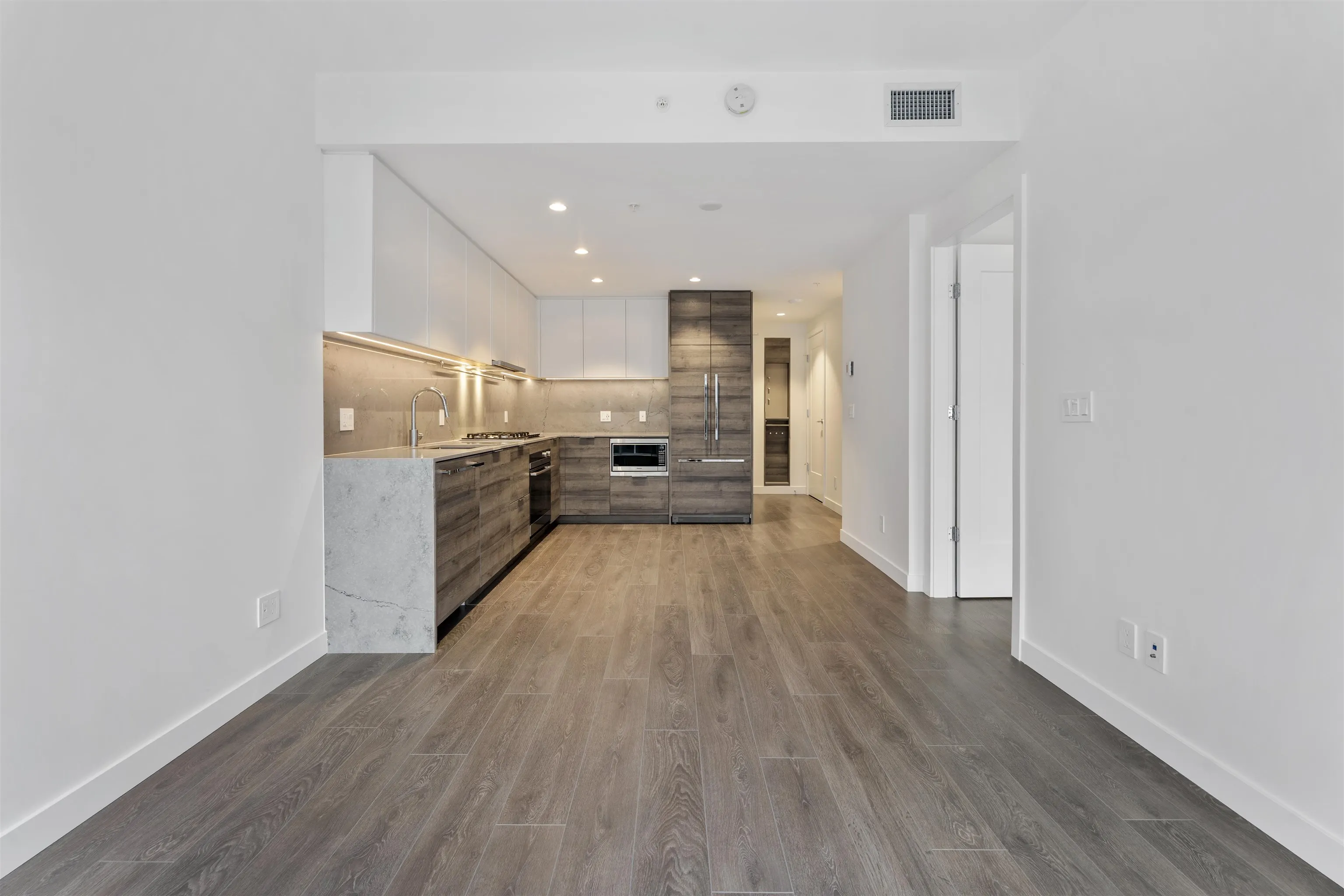 501 1045 Austin Avenue