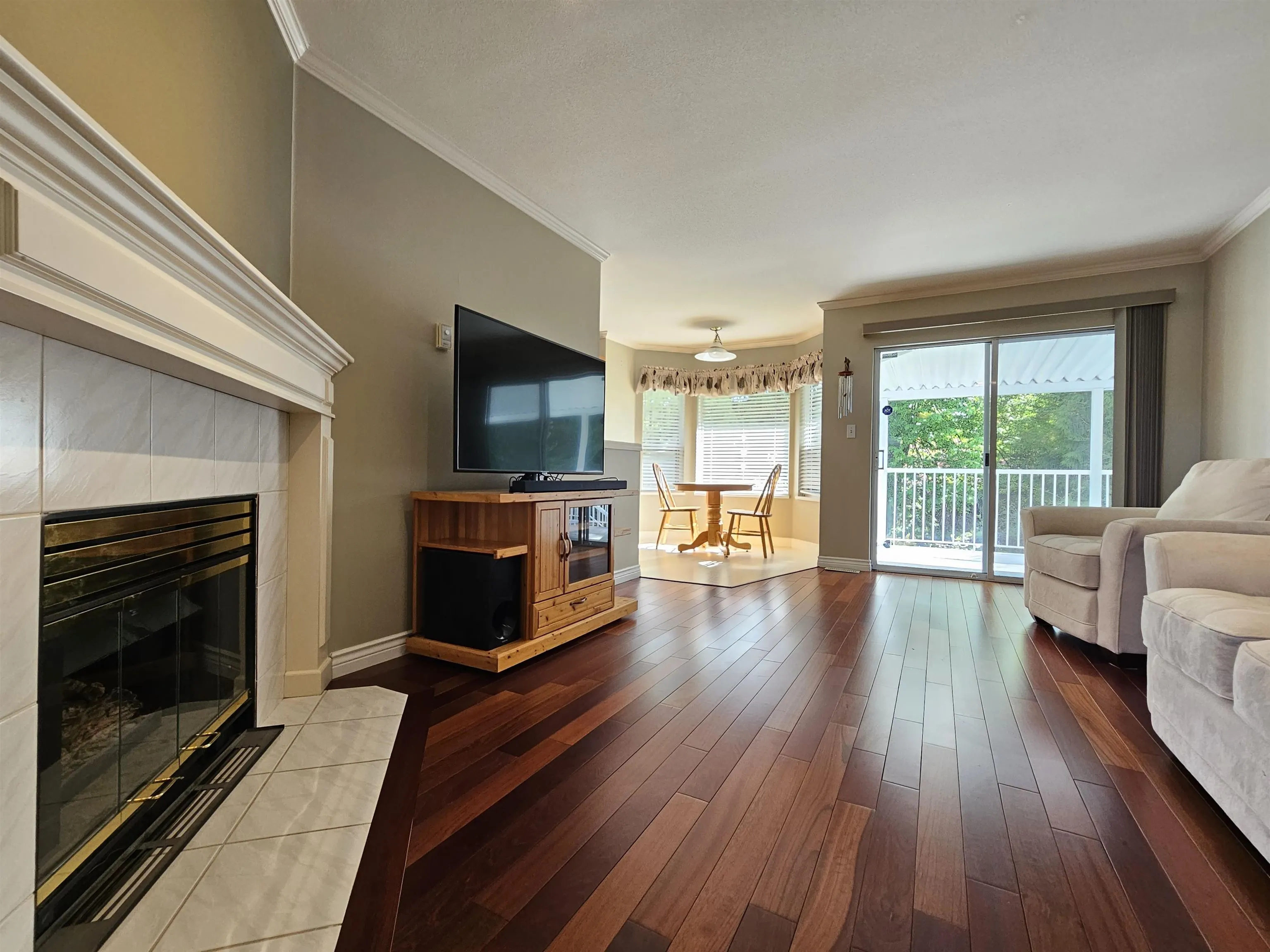 8435 Cox Drive