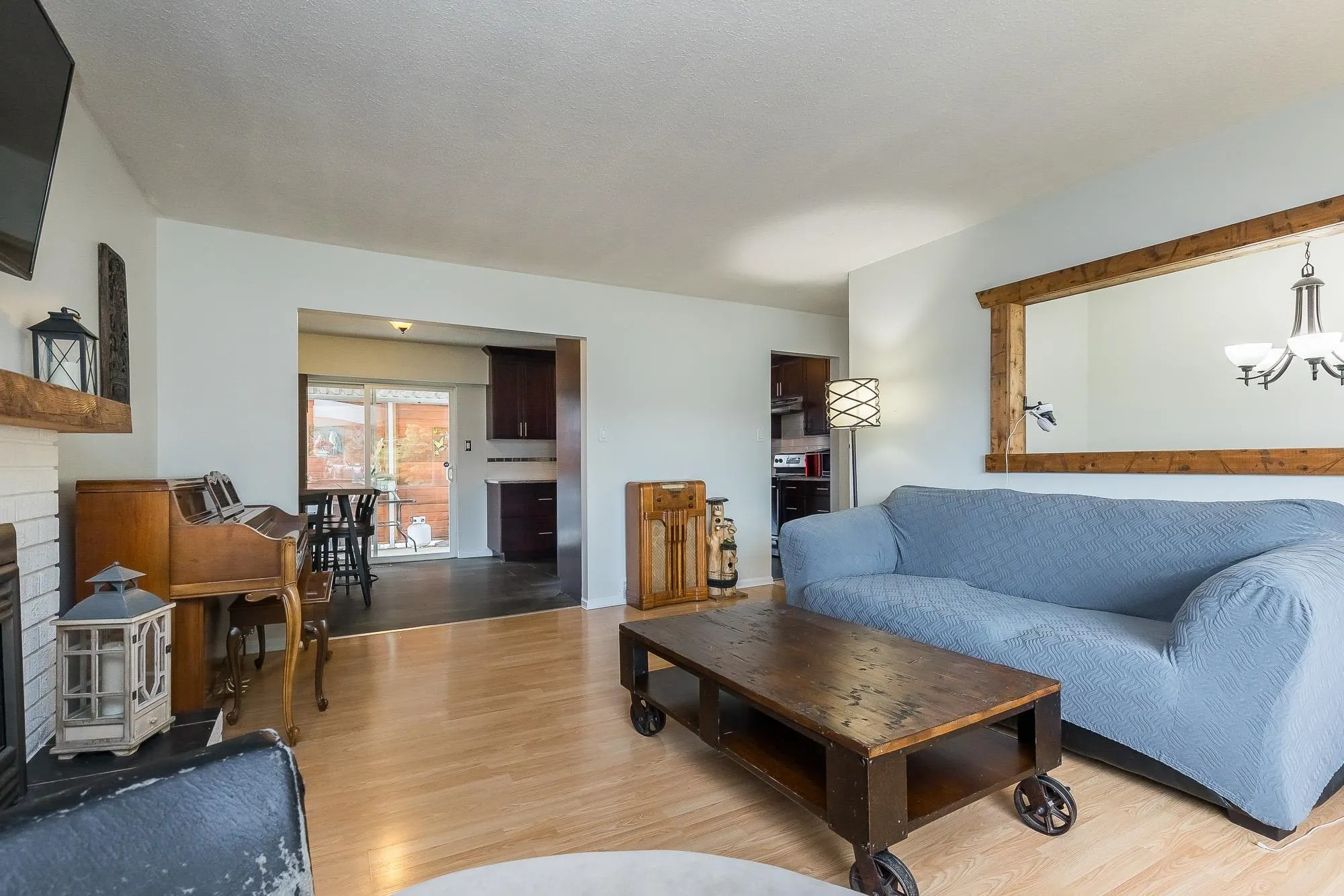 8119 Brown Crescent