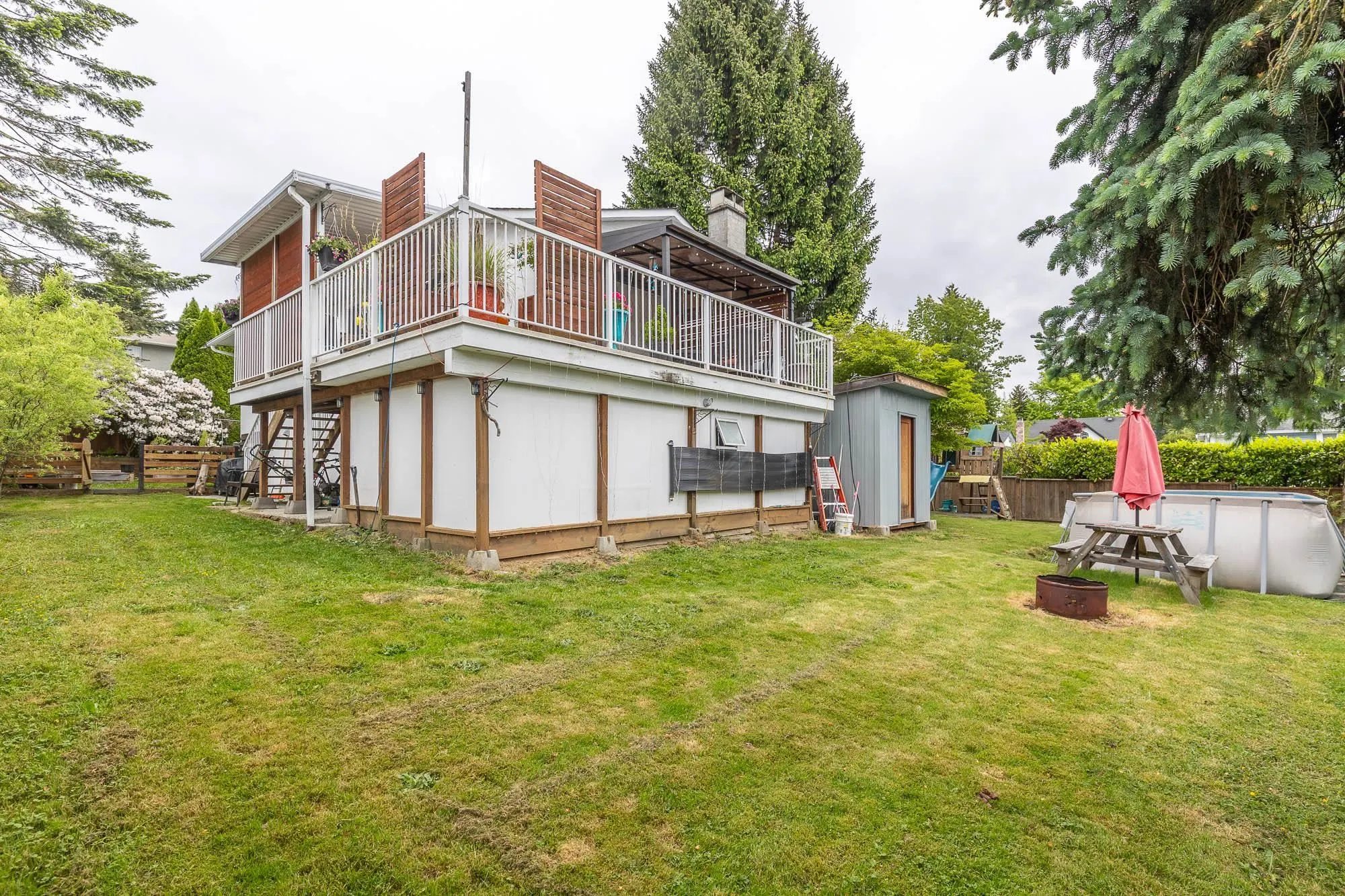 8119 Brown Crescent
