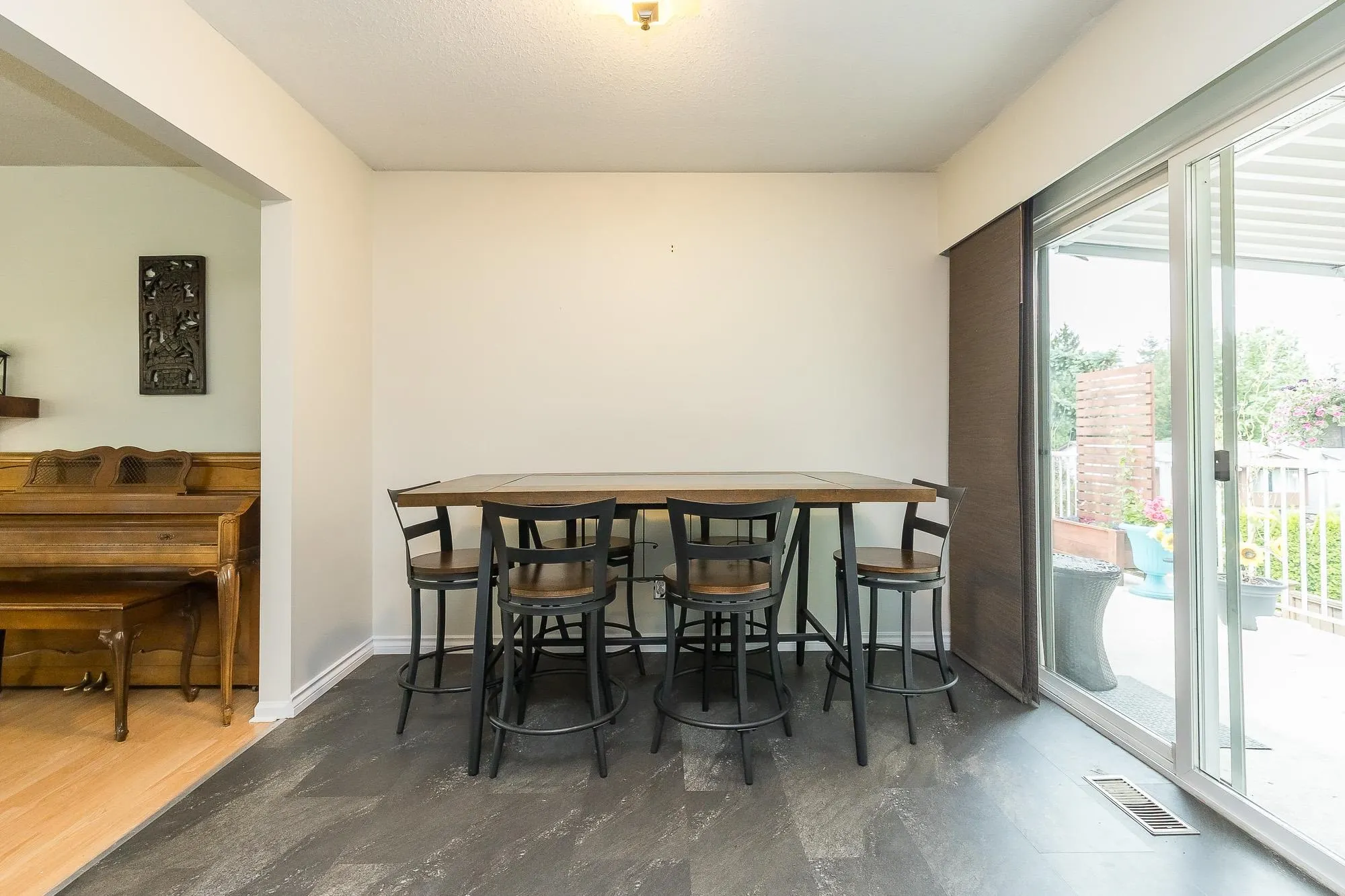 8119 Brown Crescent