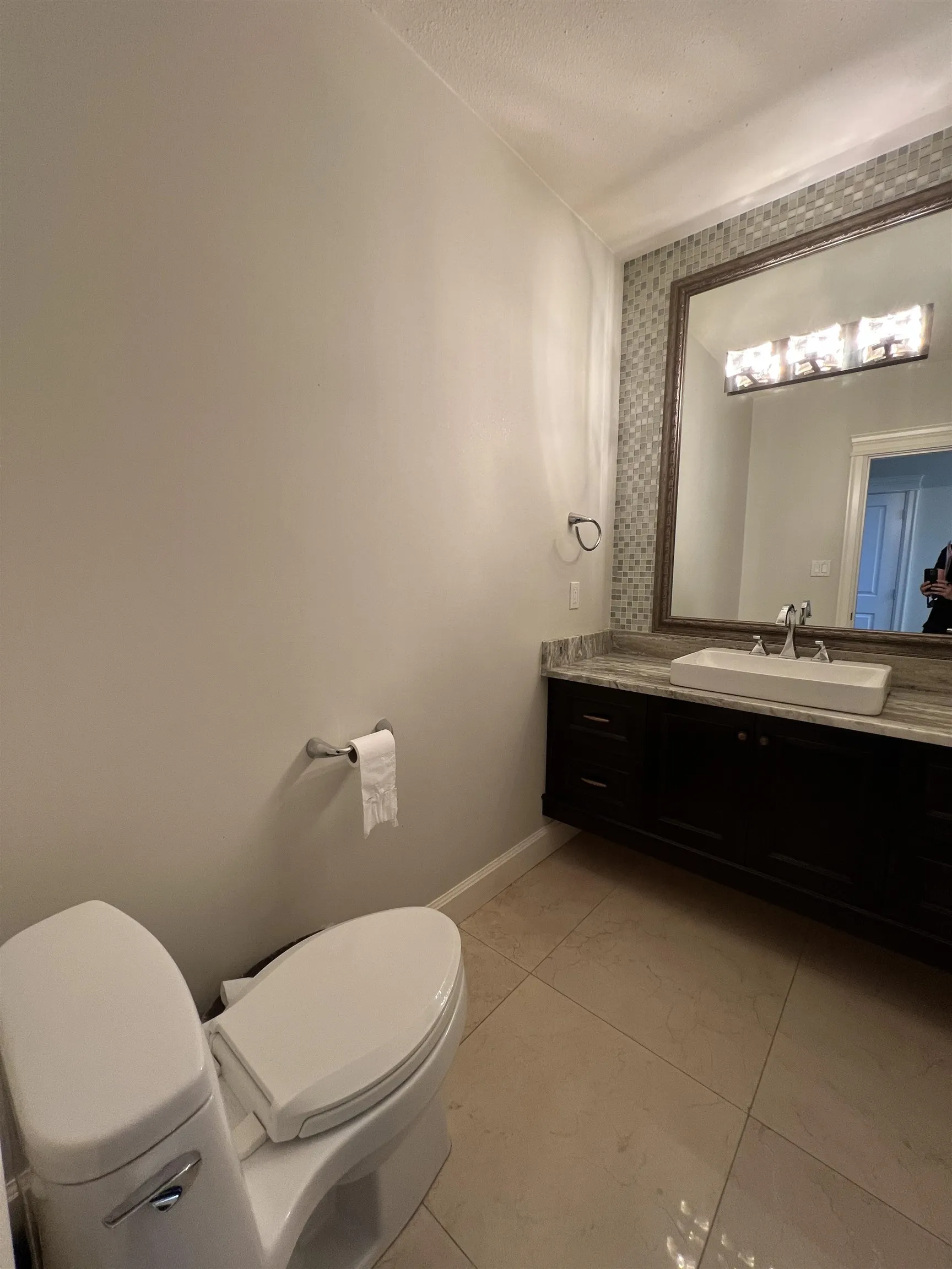 Main 71xx Angus Drive