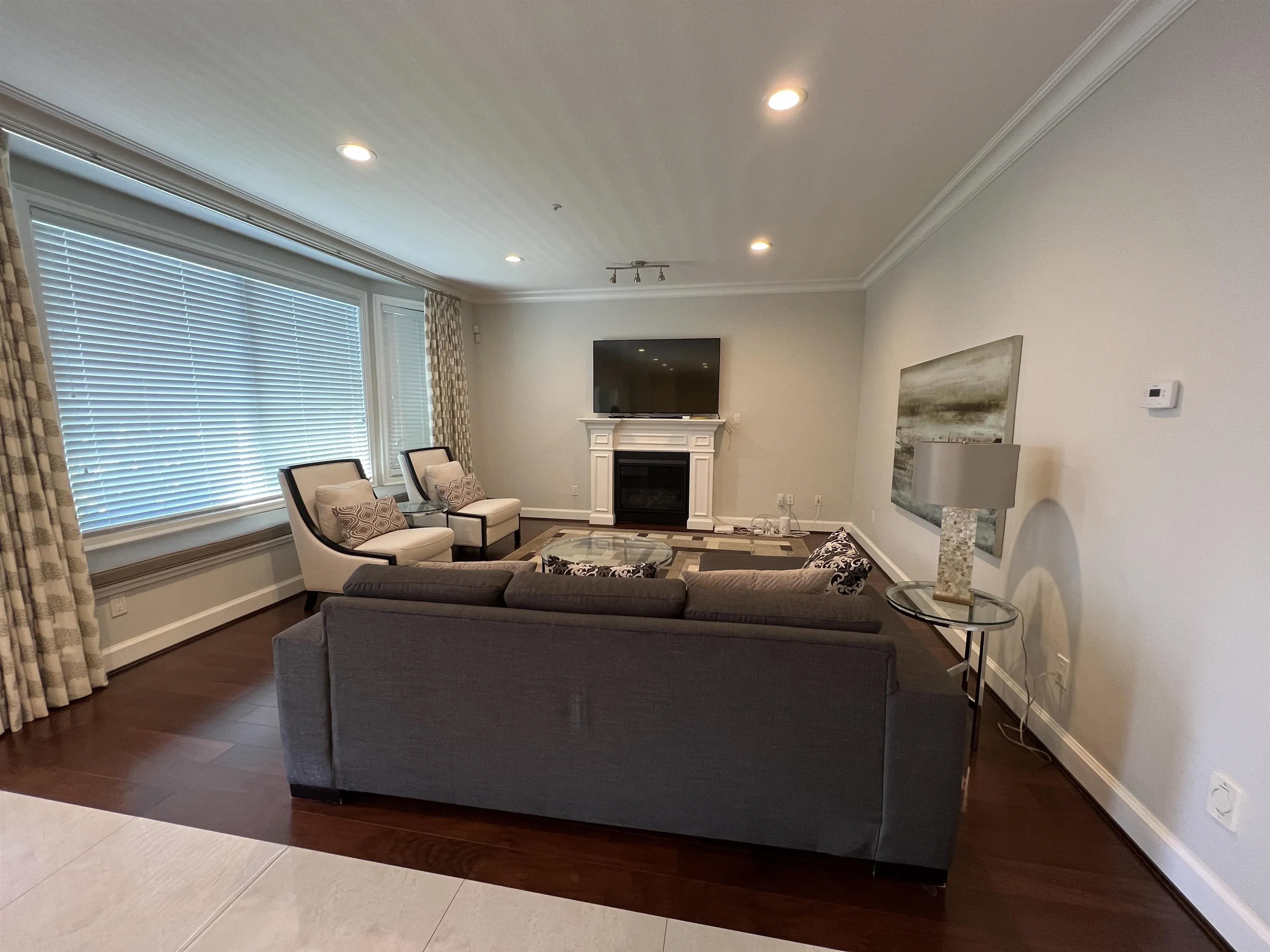 Main 71xx Angus Drive