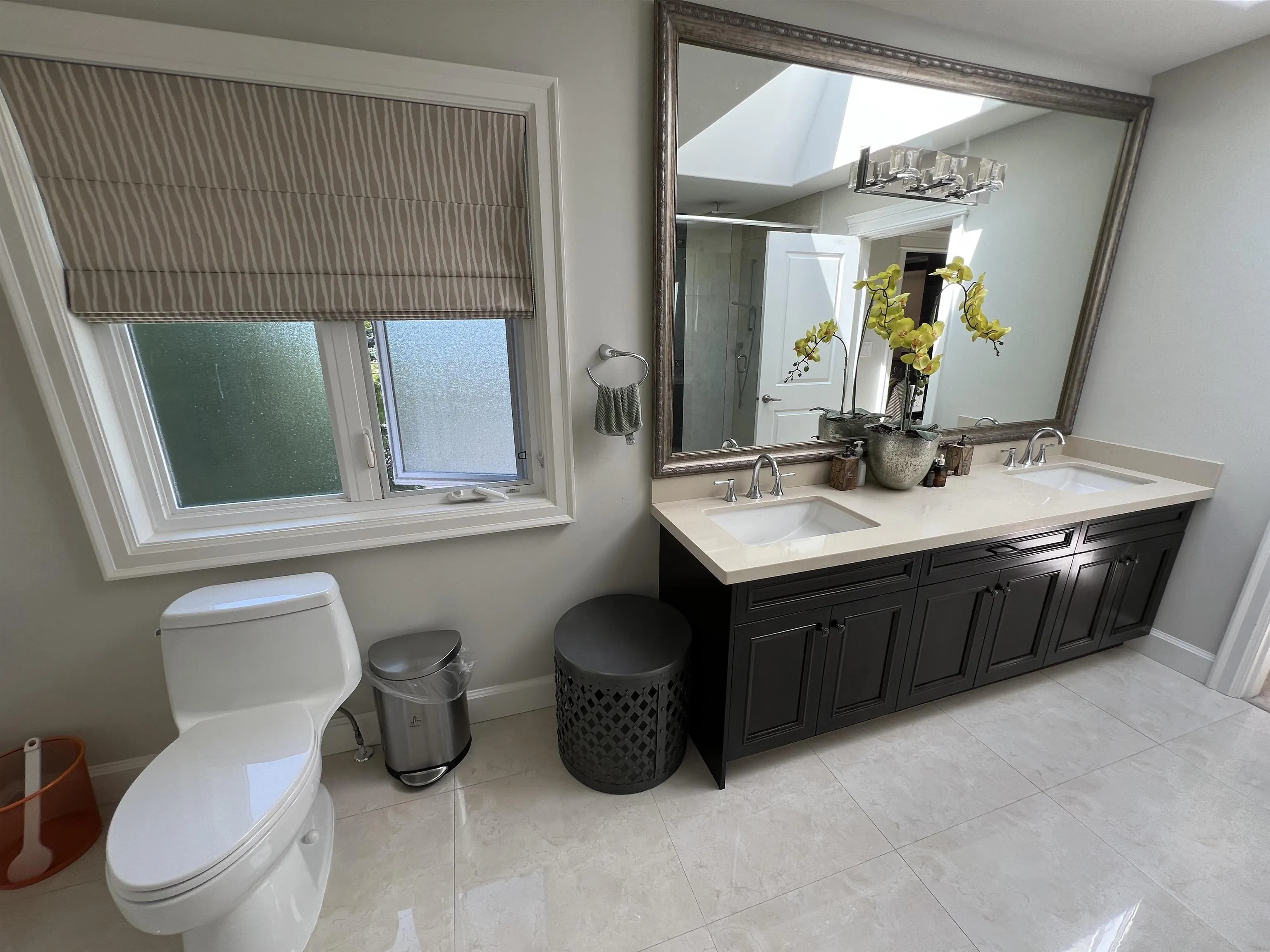 Main 71xx Angus Drive