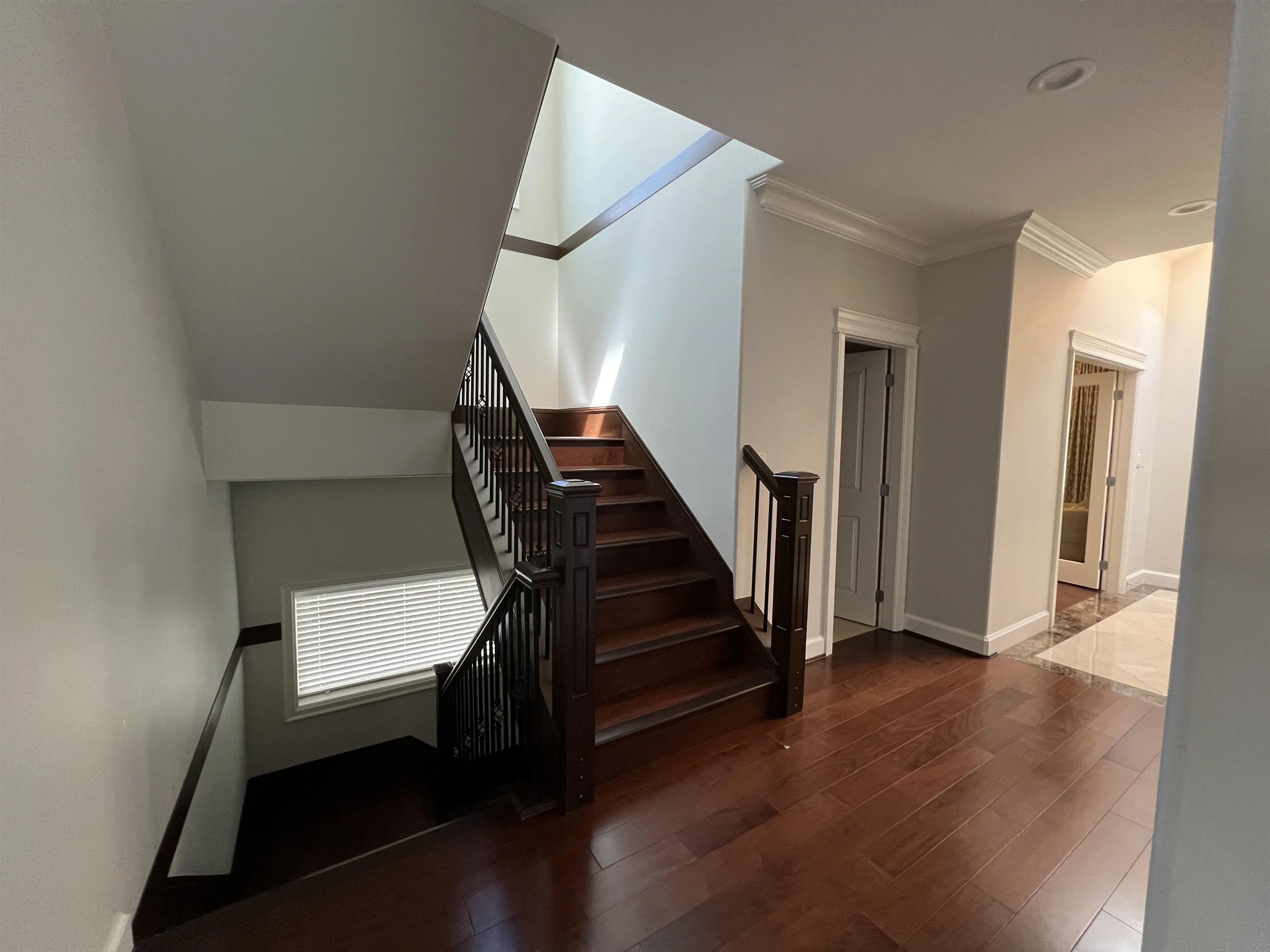 Main 71xx Angus Drive