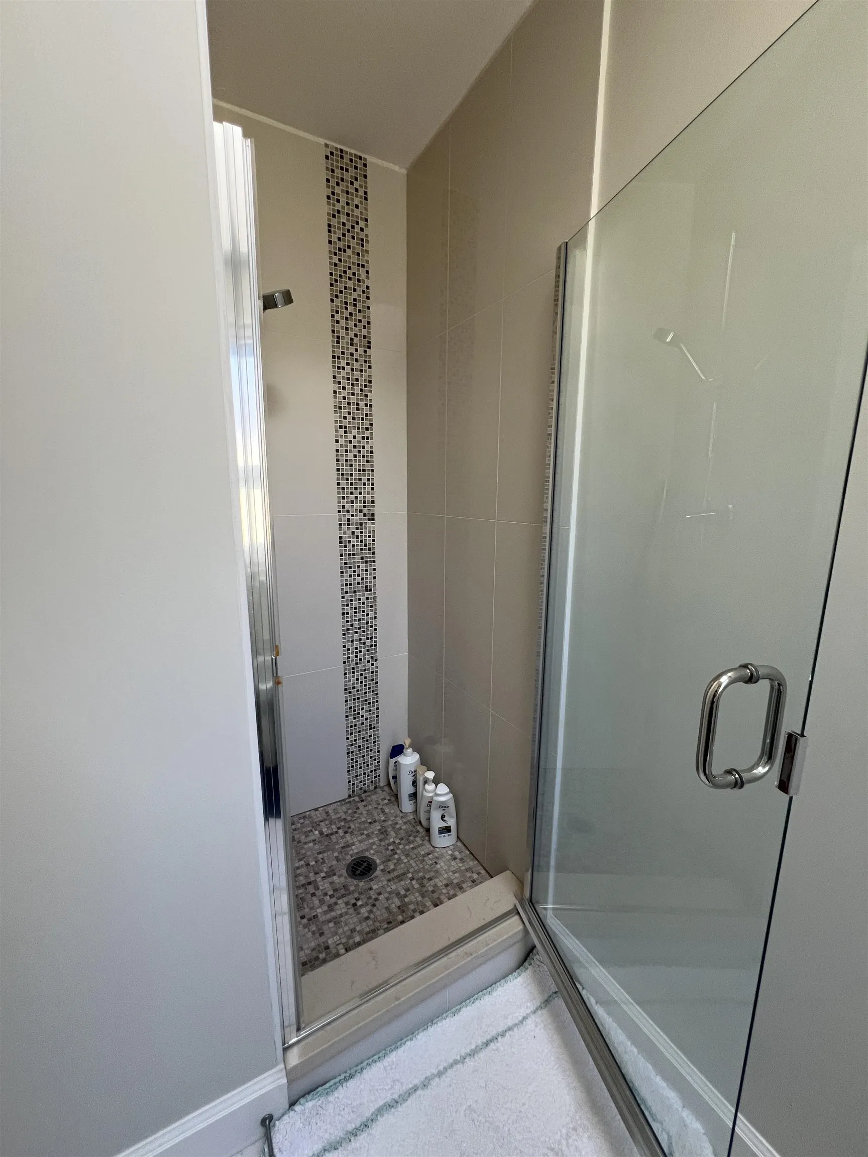 Main 71xx Angus Drive