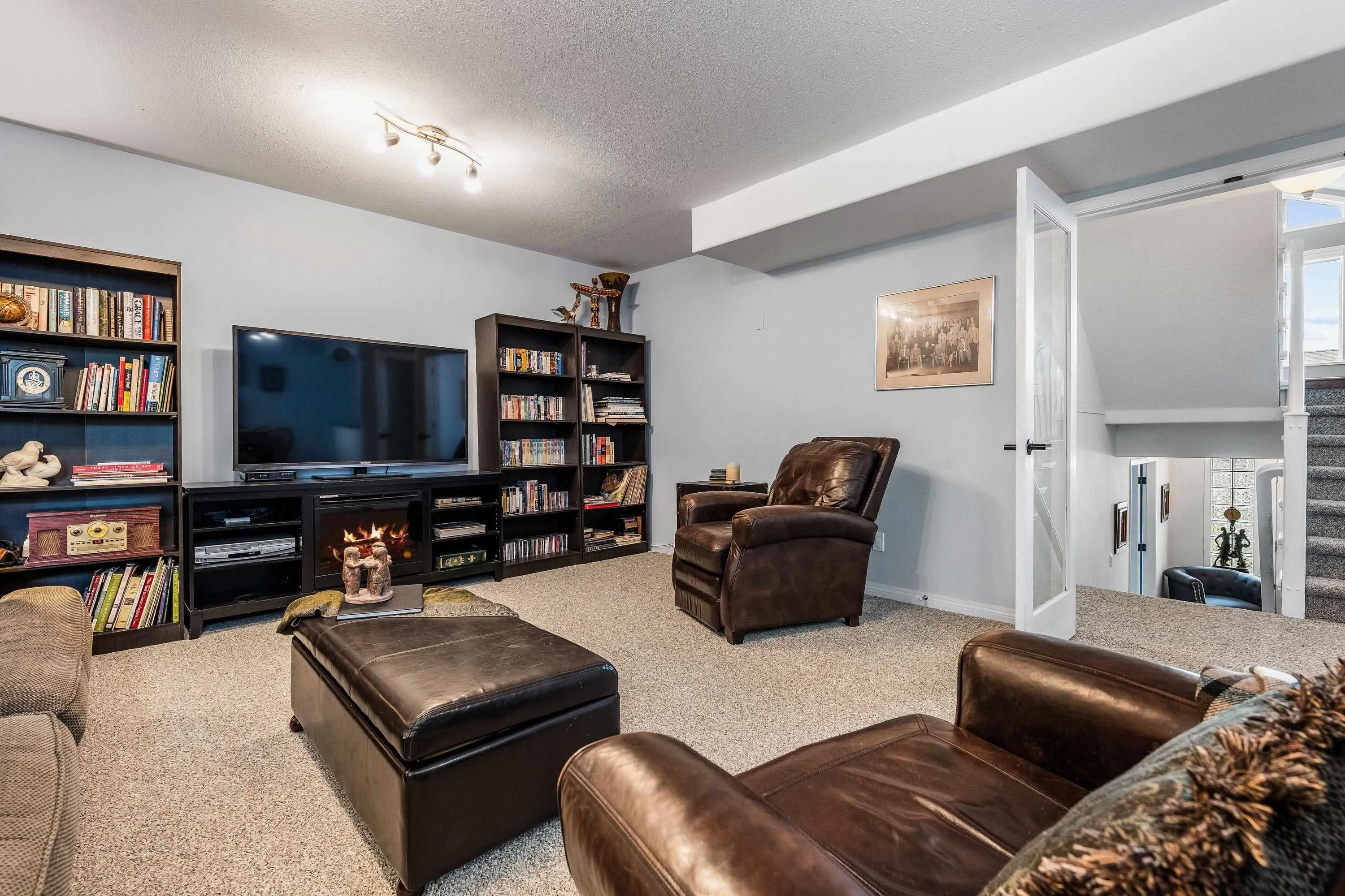 27 8590 Sunrise Drive
