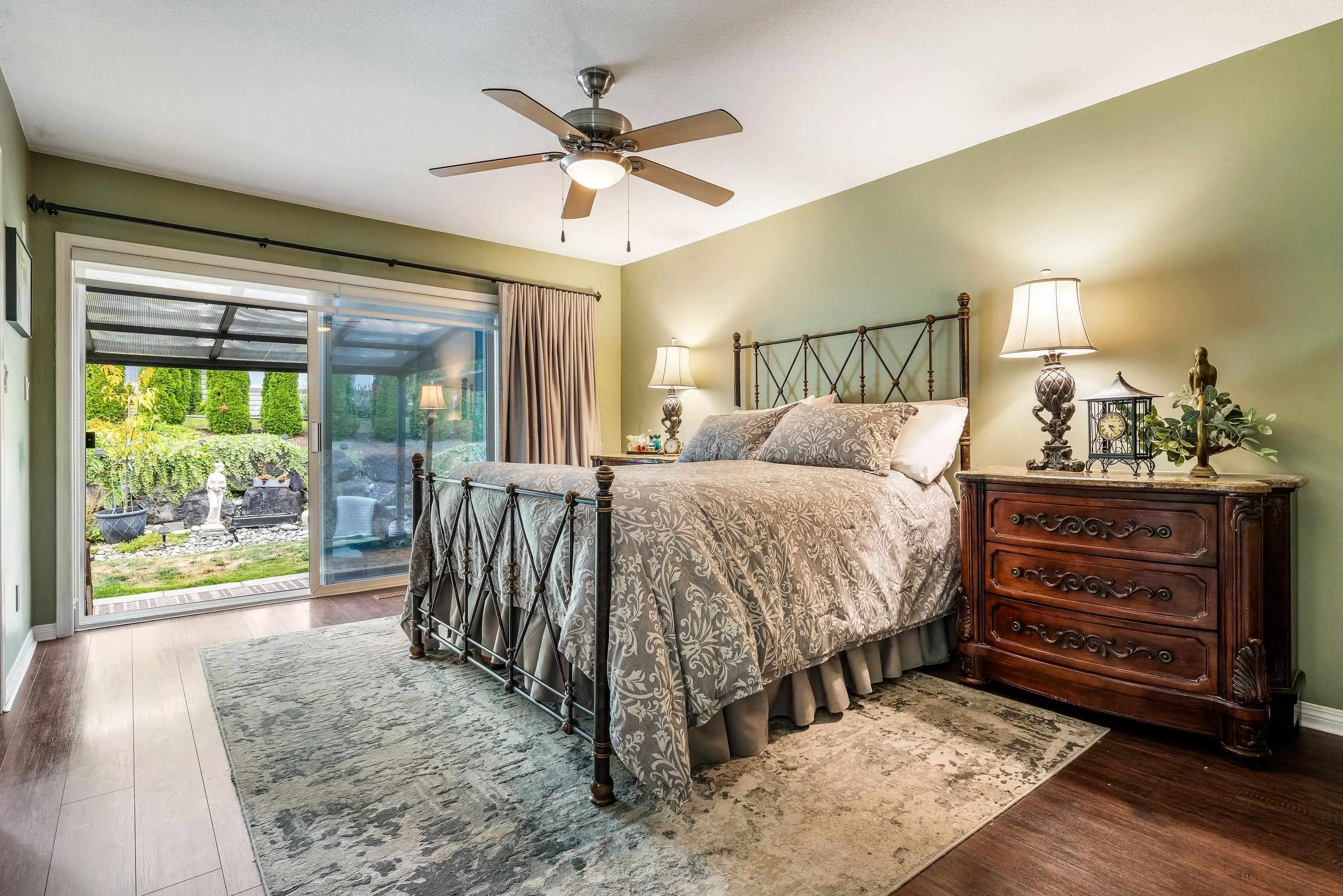 27 8590 Sunrise Drive