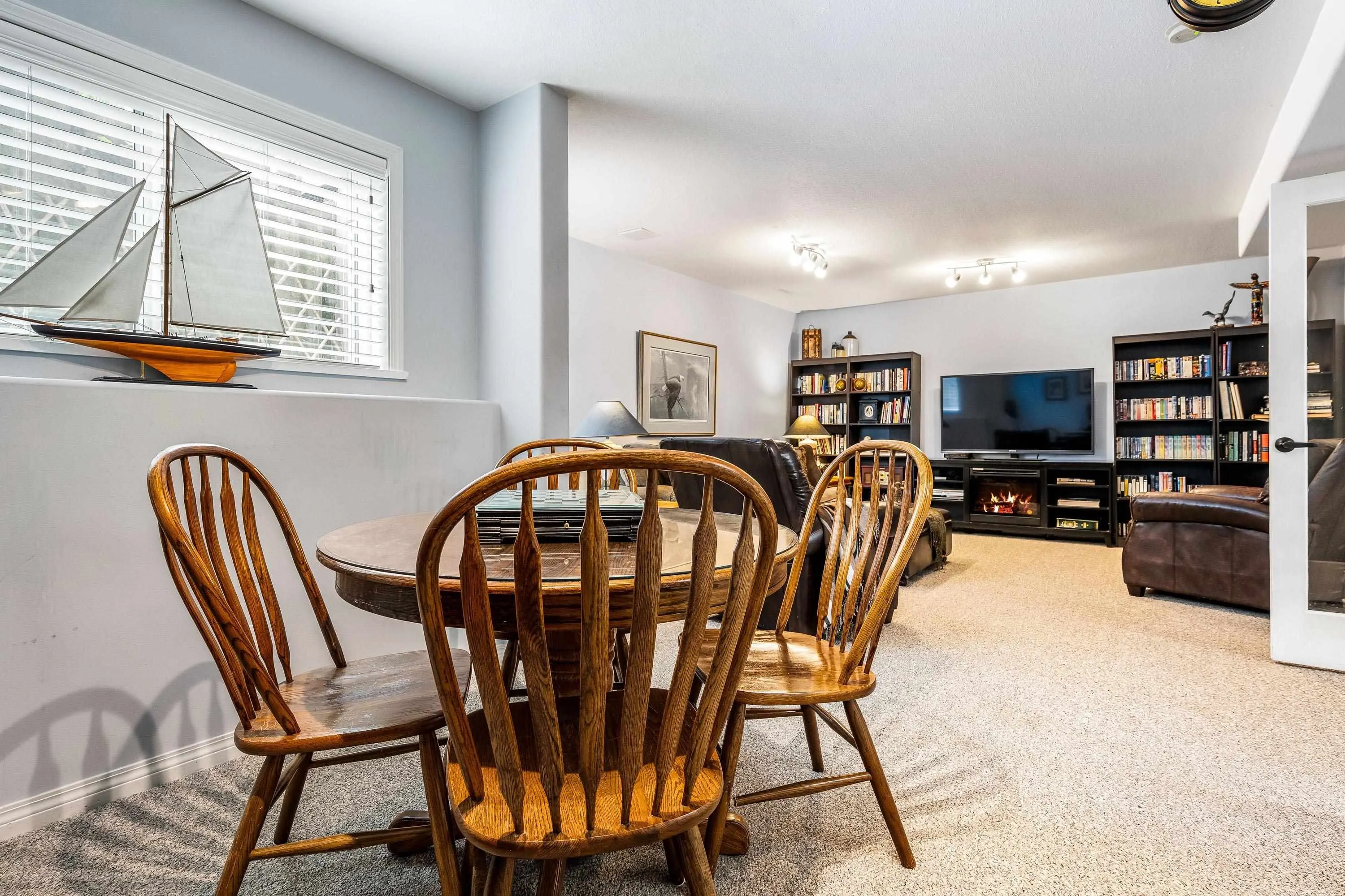 27 8590 Sunrise Drive