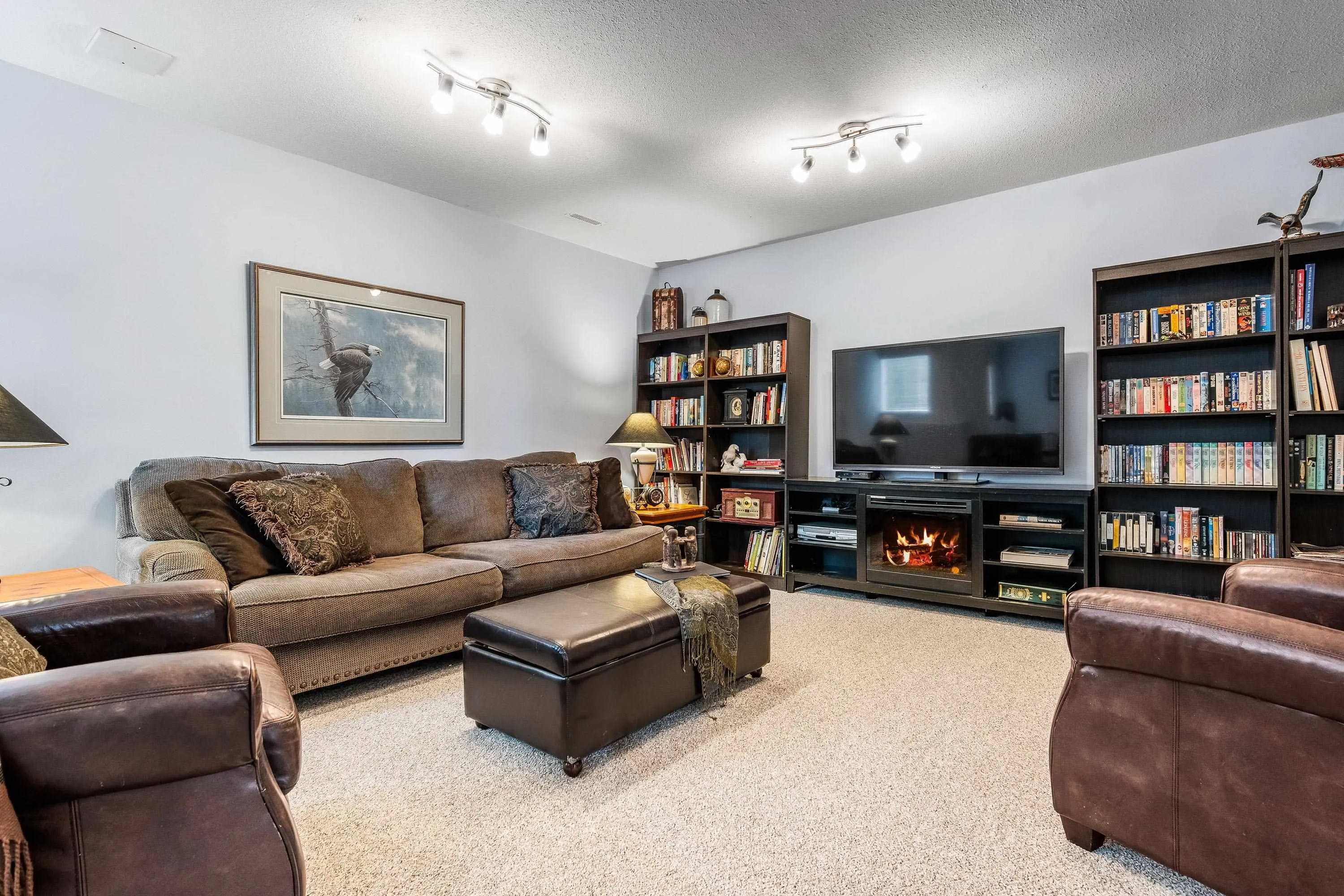 27 8590 Sunrise Drive