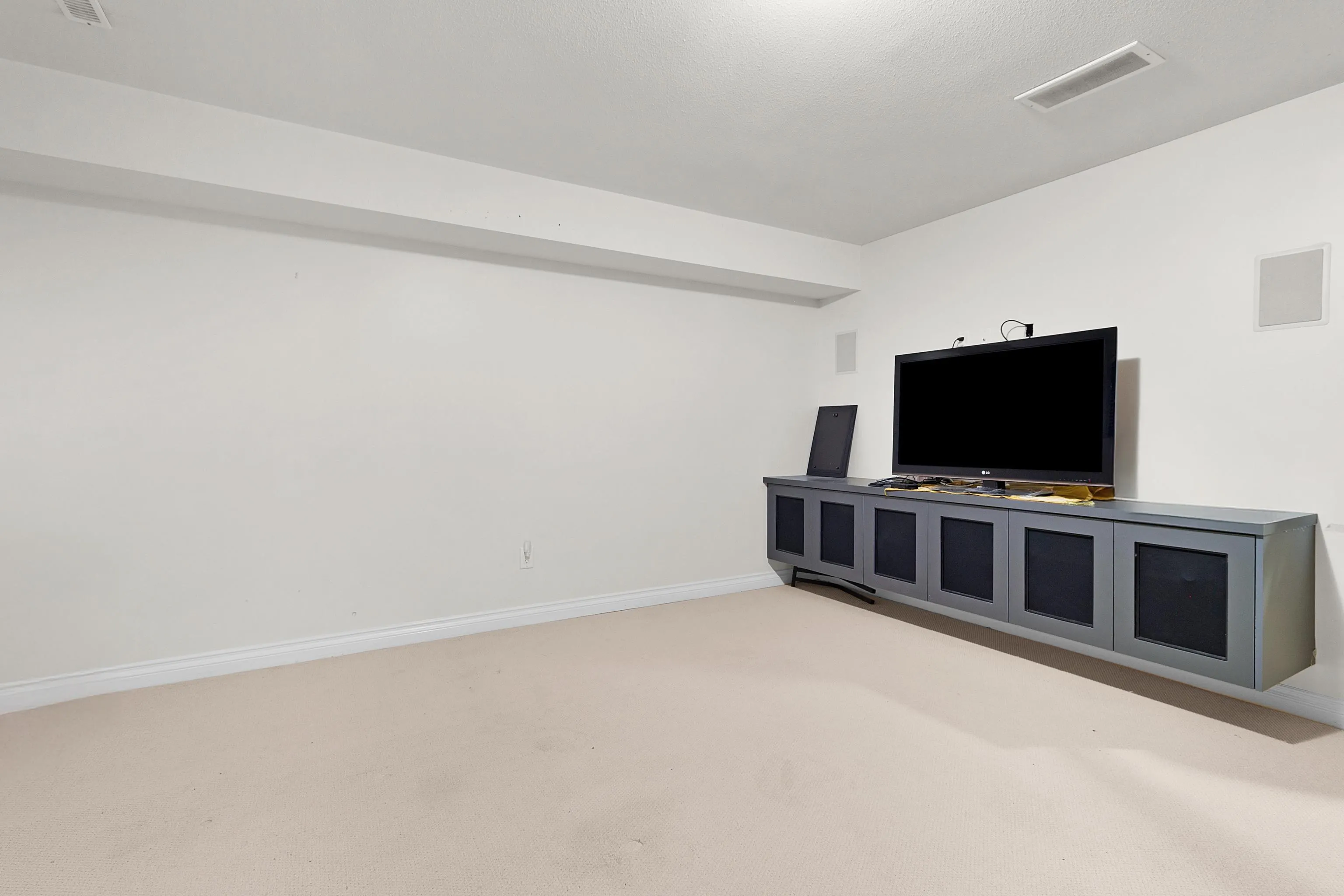 18043 70 Avenue