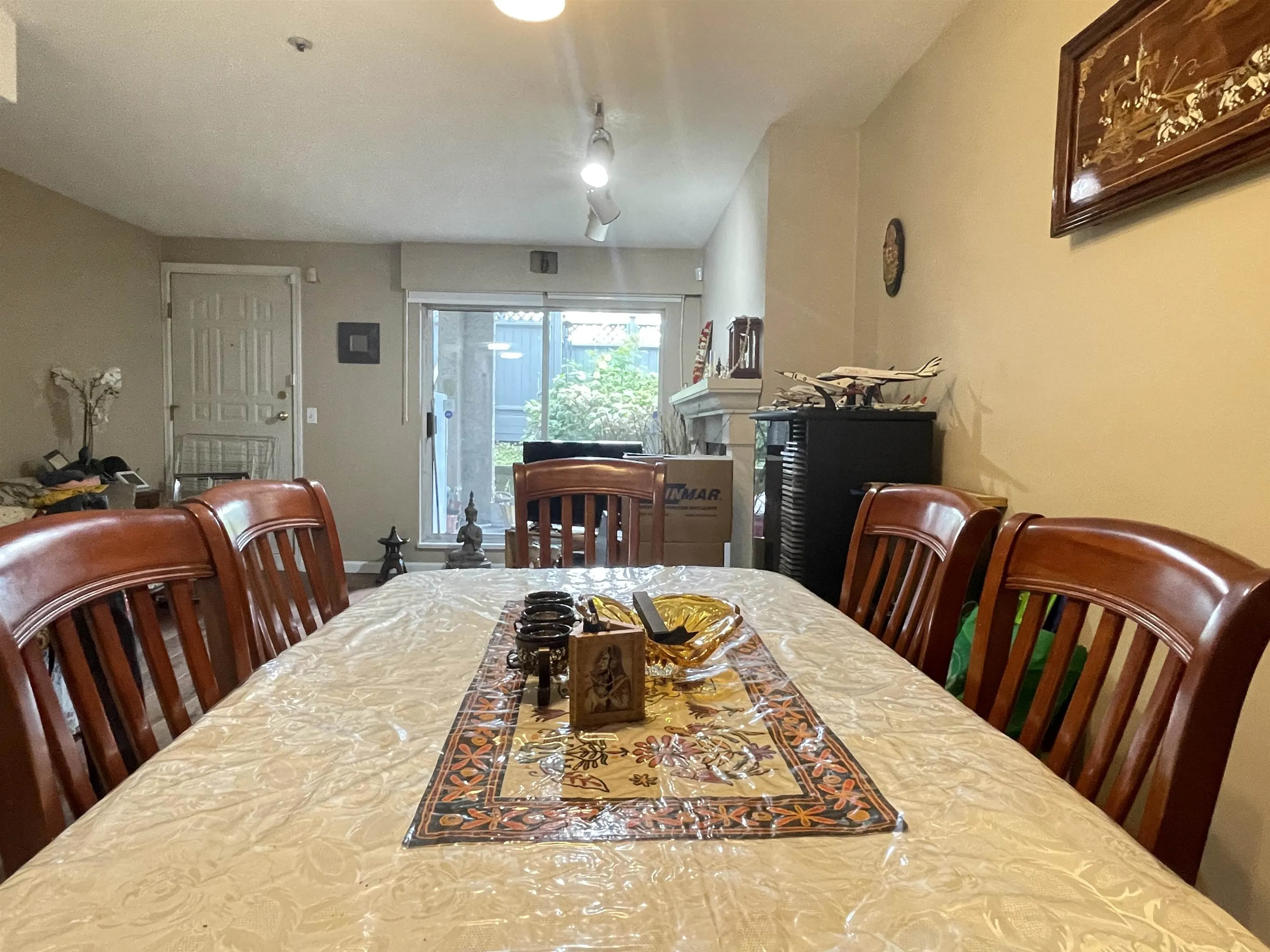 10x 3683 Wellington Avenue