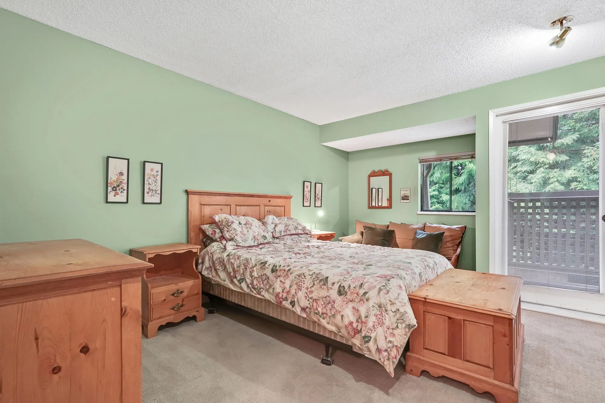 103 12749 16 Avenue