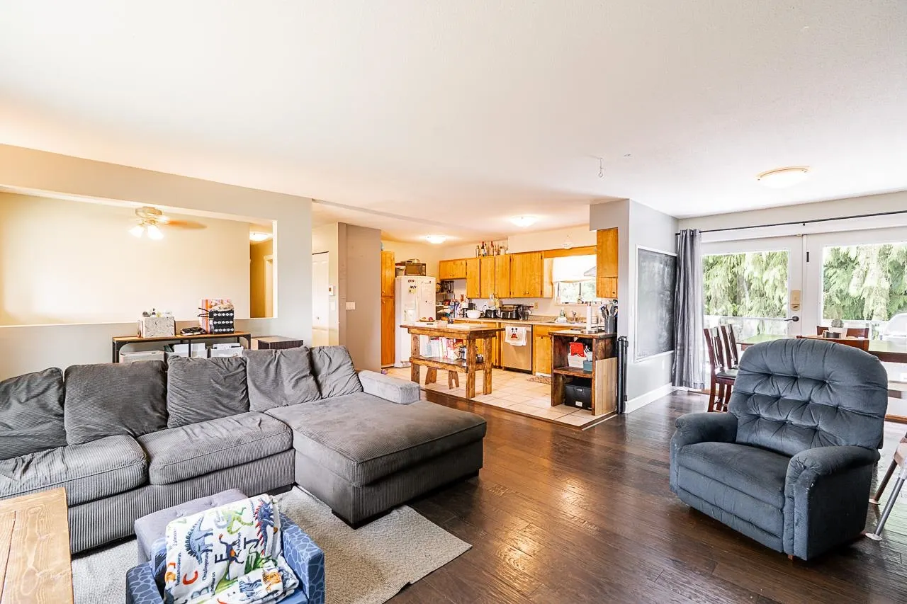 2224 Mouldstade Road