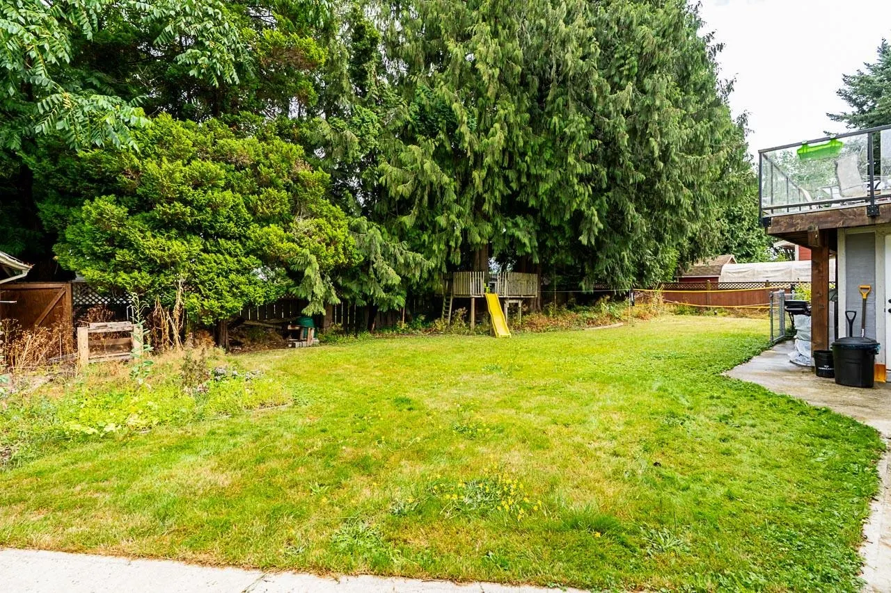 2224 Mouldstade Road