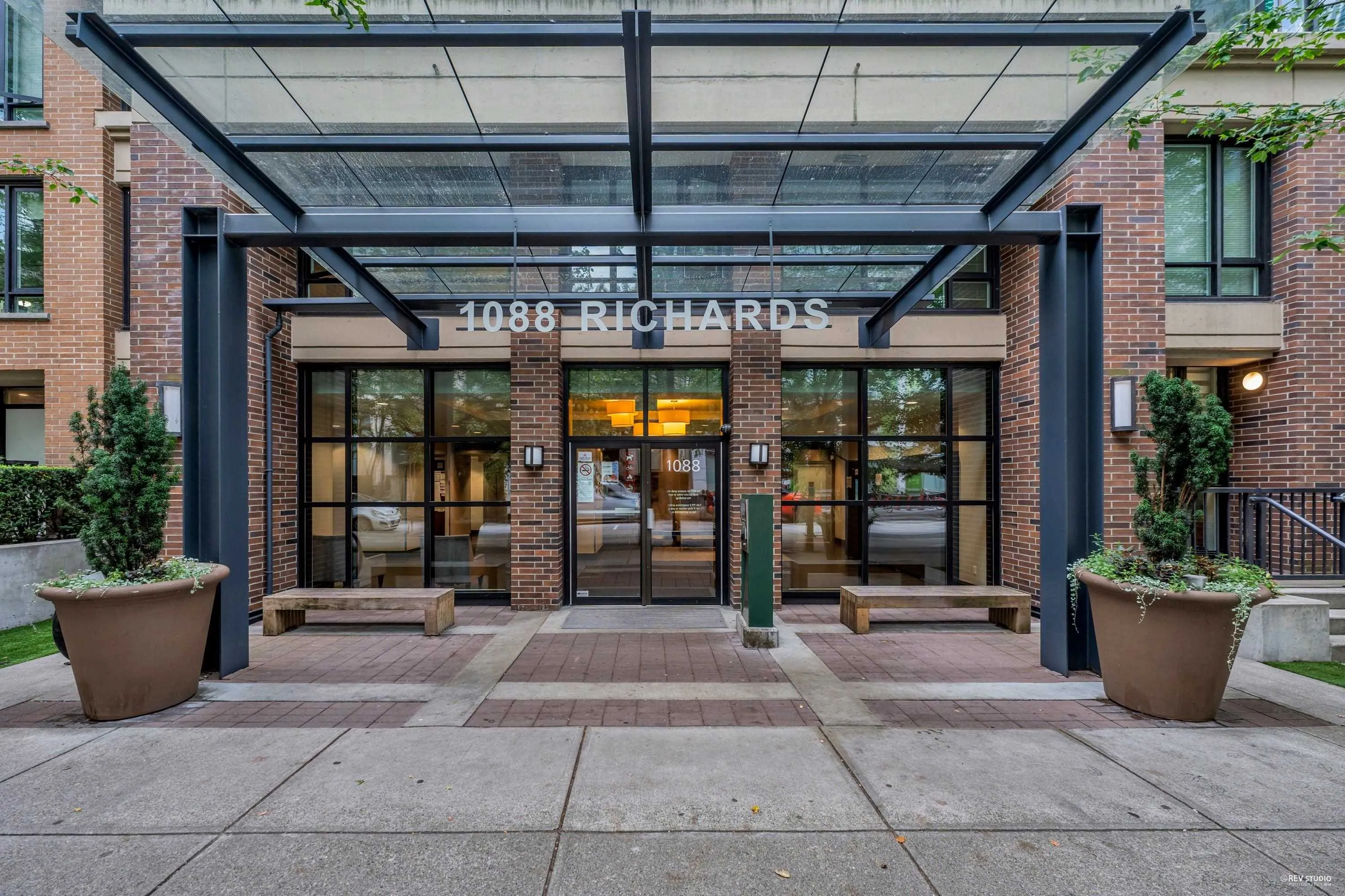 1506 1088 Richards Street