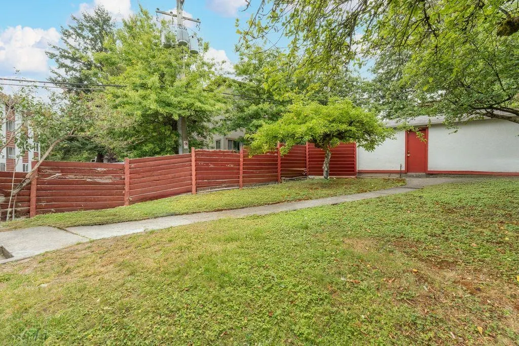 3008 Garden Drive