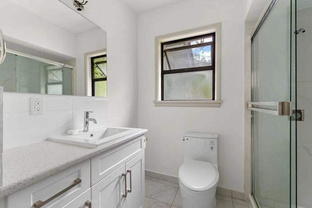 3008 Garden Drive