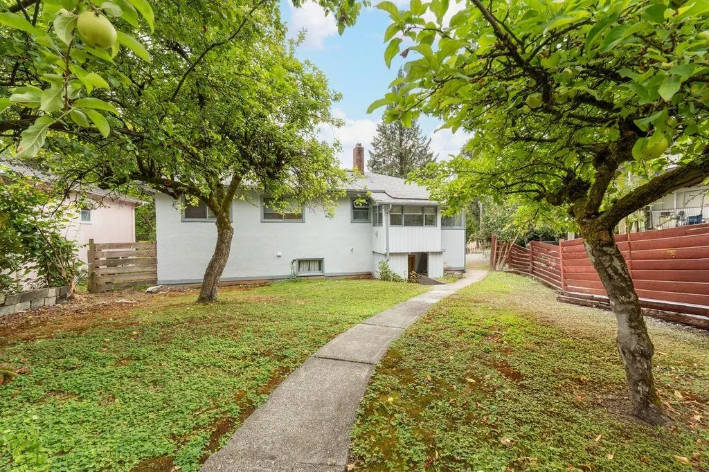 3008 Garden Drive