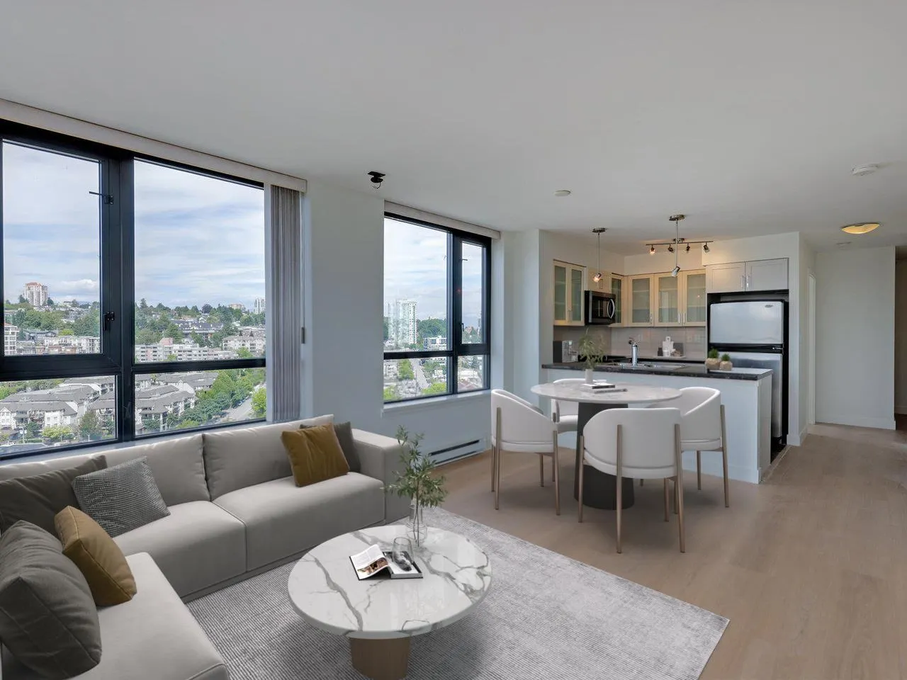 1607 1 Renaissance Square