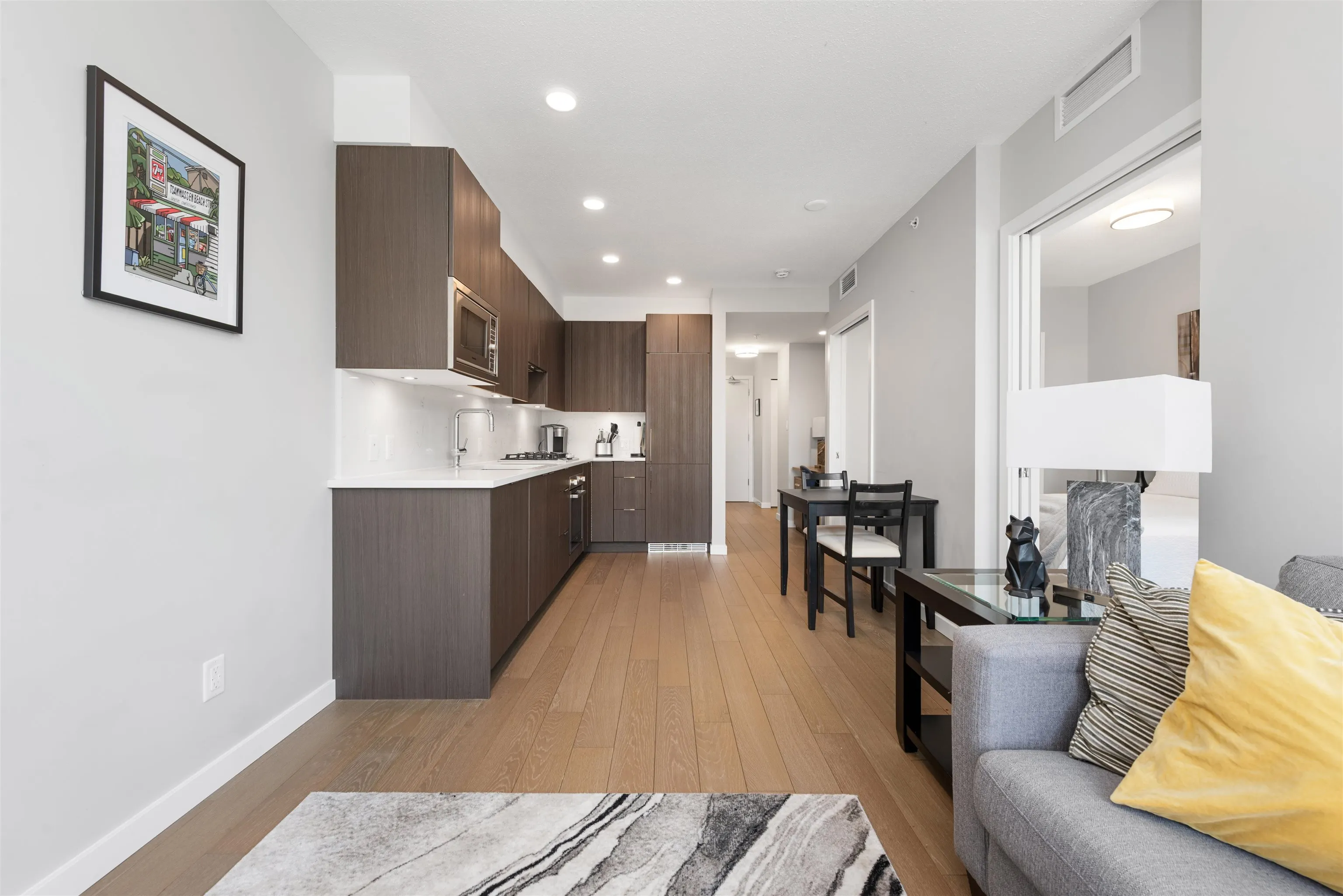 309 2888 Cambie Street