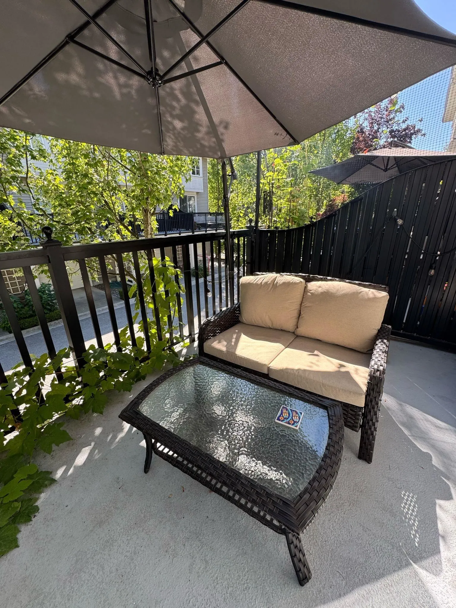 21 2418 Avon Place
