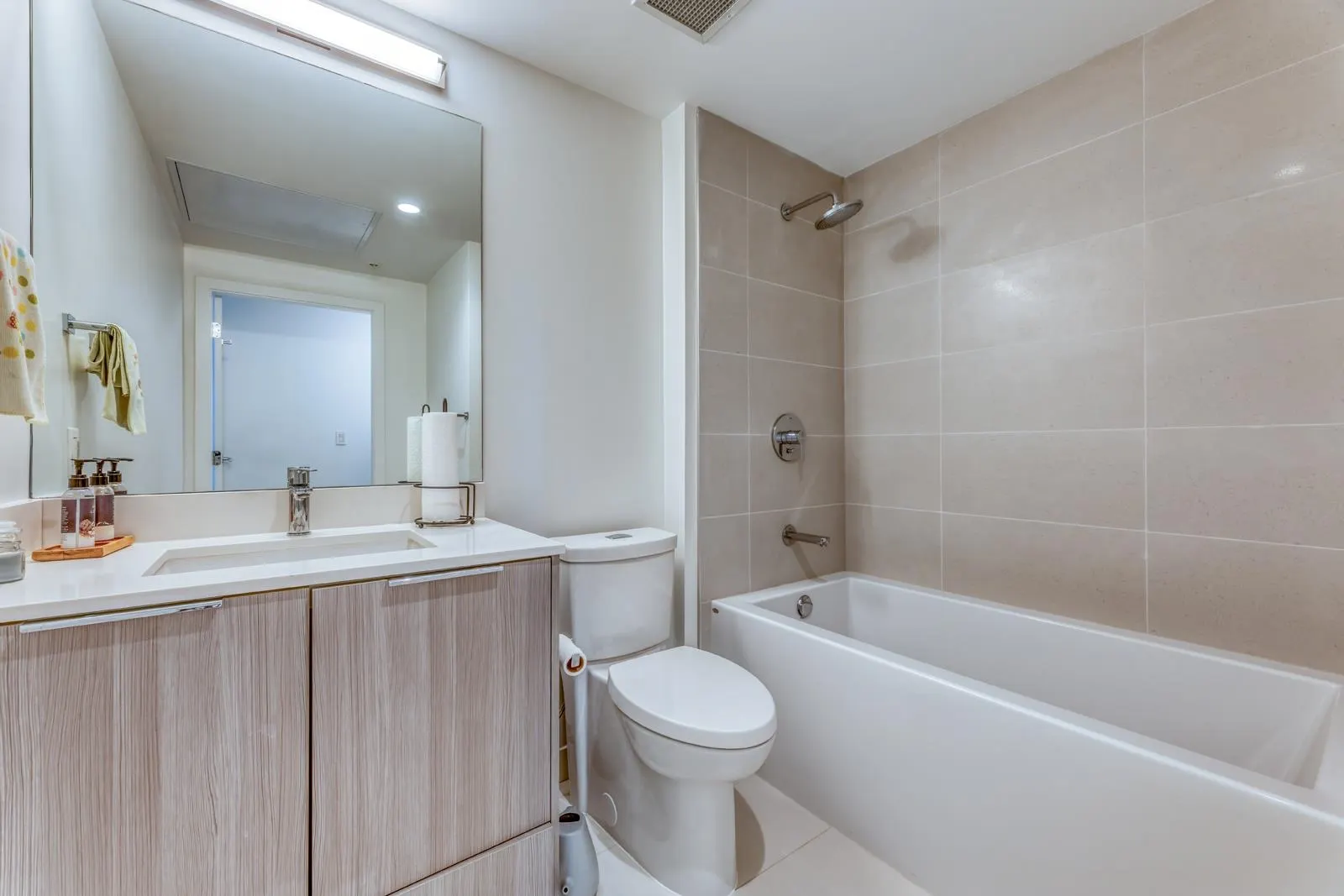 1304 1471 Hunter Street